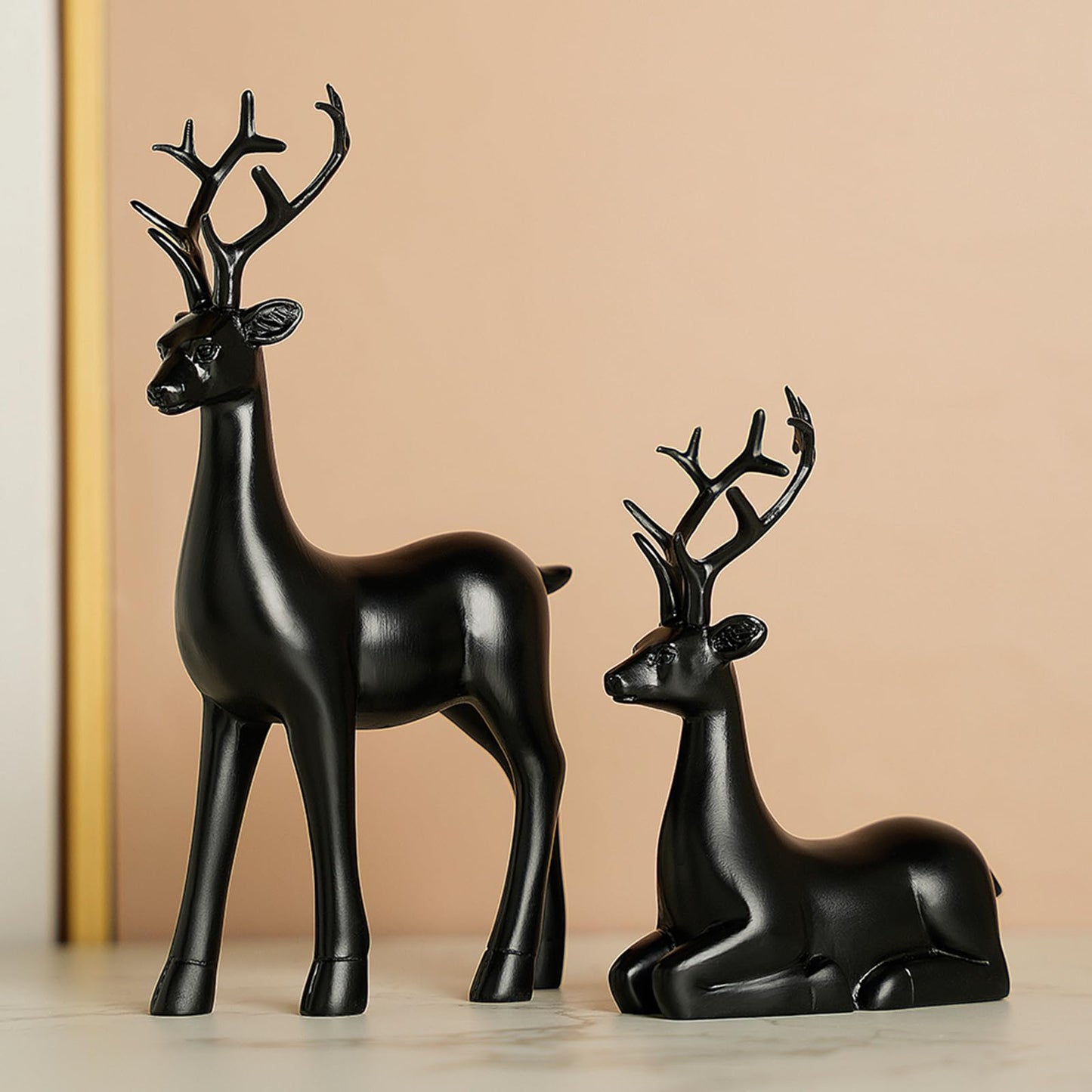 2PCS Christmas Training Deer Modern Elk Sculpture Exquisite Warm Home Decoration Deer Image Christmas Ornaments Country Style Halloween Christmas New Year Gift (Black)