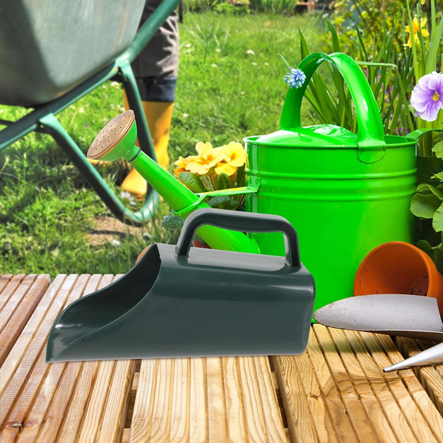 TOMETURE Multi-Function Garden Soil Scoop Potted Soil Shovel for Transplanting in Military Green with Large Bucket for Bonsai and Planting Tasks