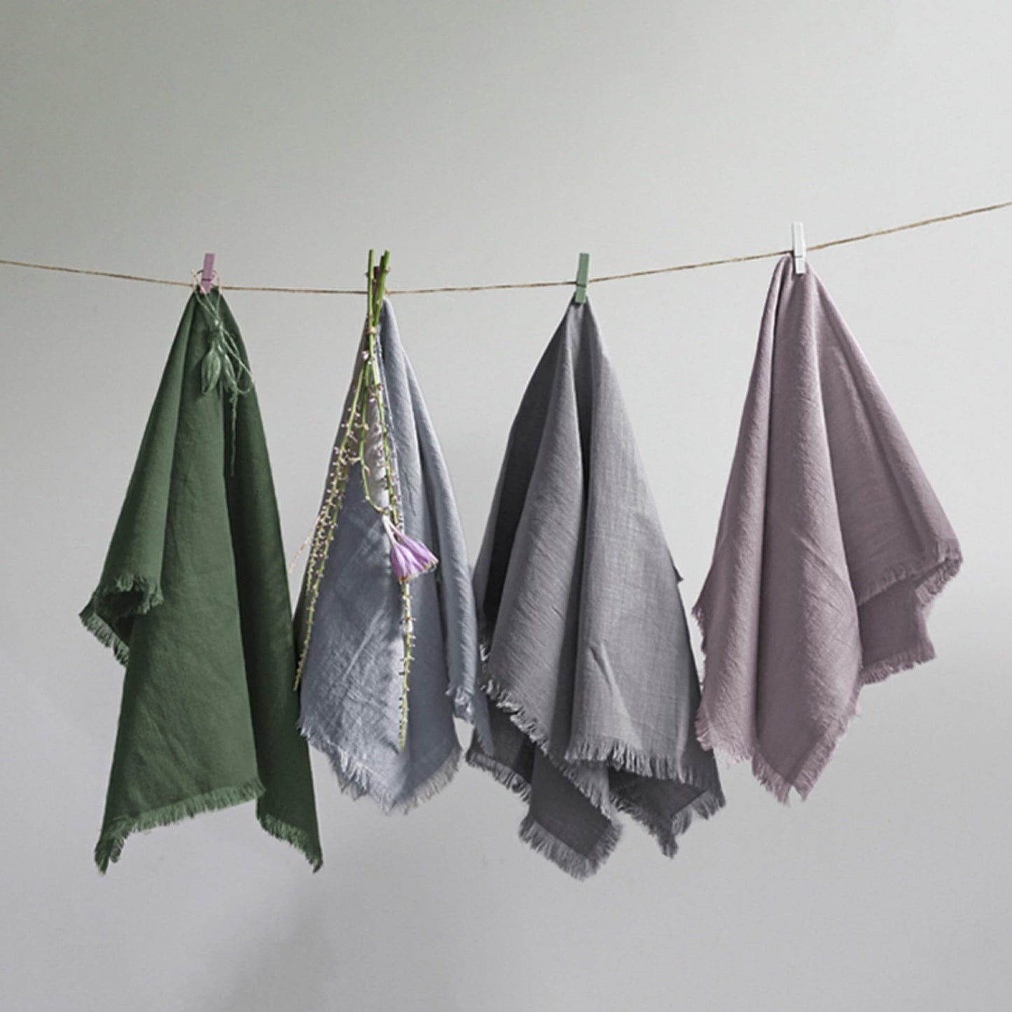 Ayuzawa Handmade Cloth Napkins 100% Cotton with Fringe,Delicate Napkins for Dinners, Parties, Weddings and More,18 x 18 Inch Set of 4 - Lavender
