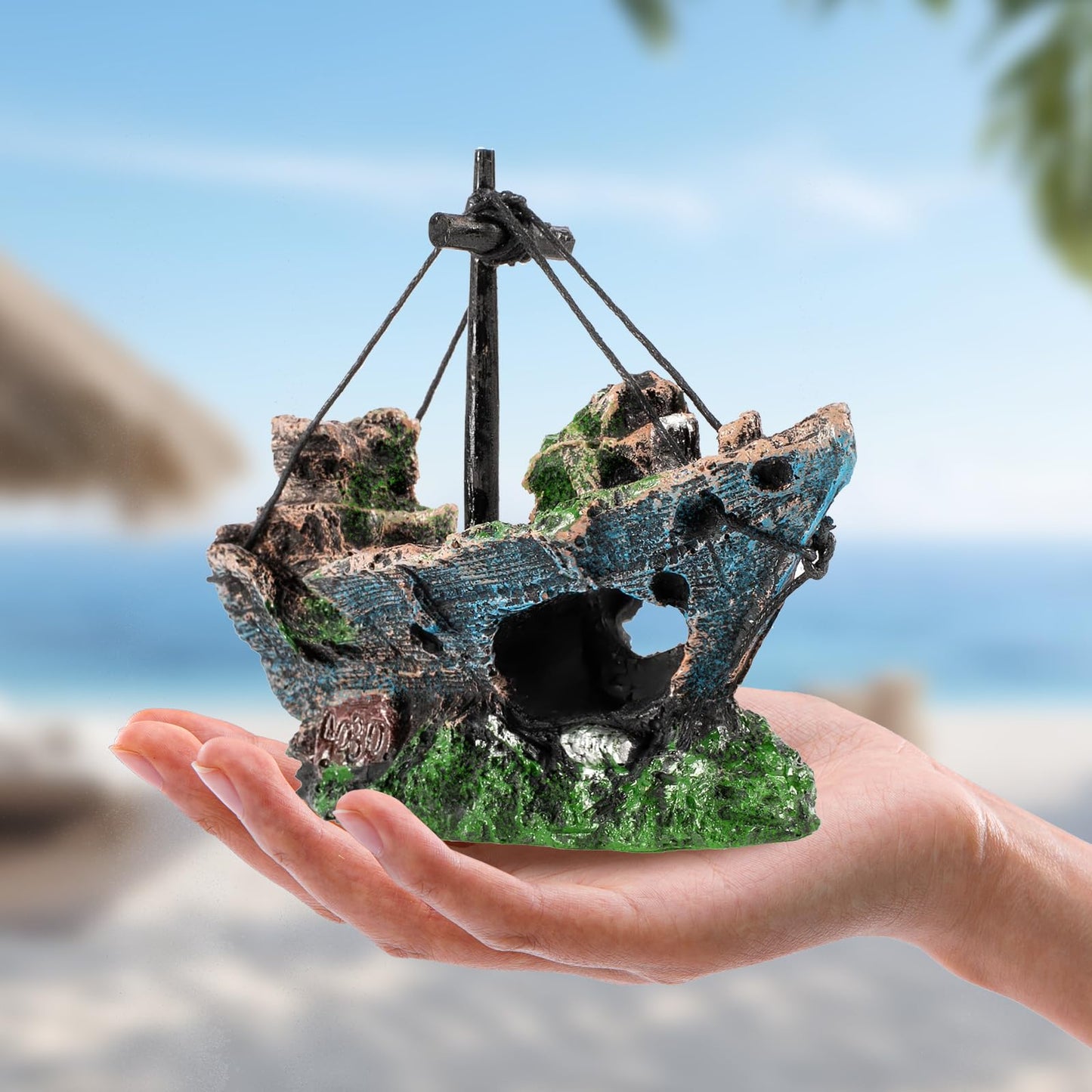 Xereooe 8Pcs Fish Tank Decorations Set Sunken Ship Decoration,Resin Material Fish Tank Accessories Accessories for Natural Look, Aquarium Shipwreck x 1pc, Aquatic Plants x 7pcs