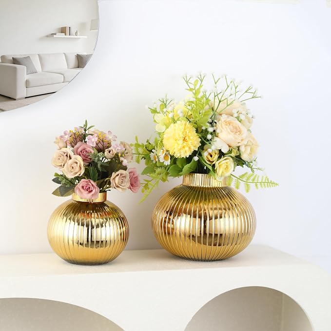 Gold Glass Vases for Tulips, Set of 2, Flower Vases for Bouquet, Ribbed Glass Vase for Flowers, Short Vase for Living Room, Office, Coffee Table, Shelf, Wedding