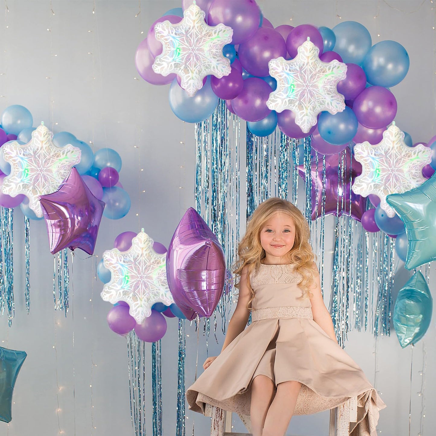 6pcs 24'' Clear Iridescent Snowflake Balloons, Winter Theme Snow Foil Mylar Balloons for Ice Snow Themed Birthday Party Decorations, Winter Wonderland New Year Decorations, Iridescent