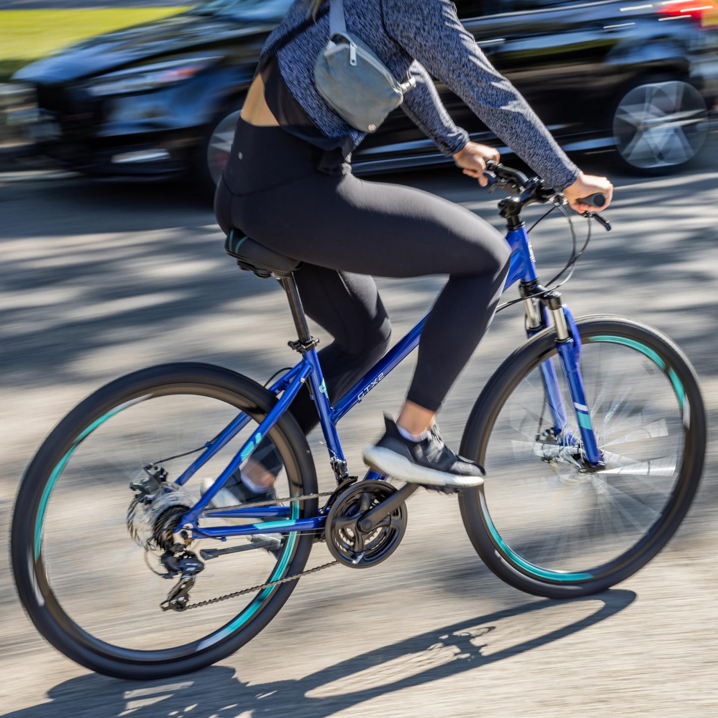 Schwinn GTX 4 Hybrid Bike, 700c Mens and Womens Bike, 24-Speed Hybrid Bicycle, Aluminum Dual-Sport Frame, Suspension Fork, Mechanical Disc Brakes, Adult Bicycle