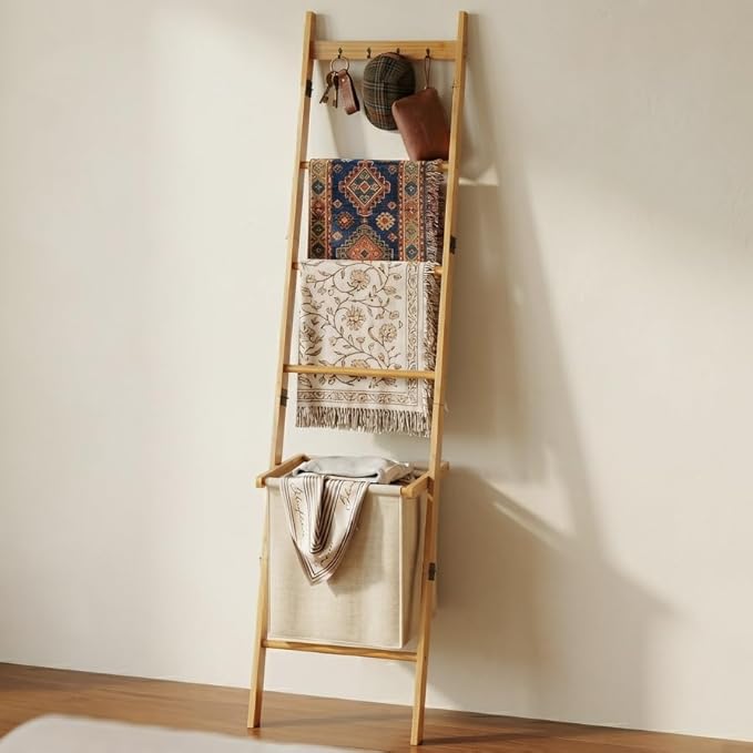 BAMBANG Bamboo Blanket Ladder with Basket, 5-Tier Quilt Rack Stand with 4 Hooks & Storage Hamper for Living Room Bathroom, Wall Leaning Decorative Ladder Shelf for Blankets Display (Natural)