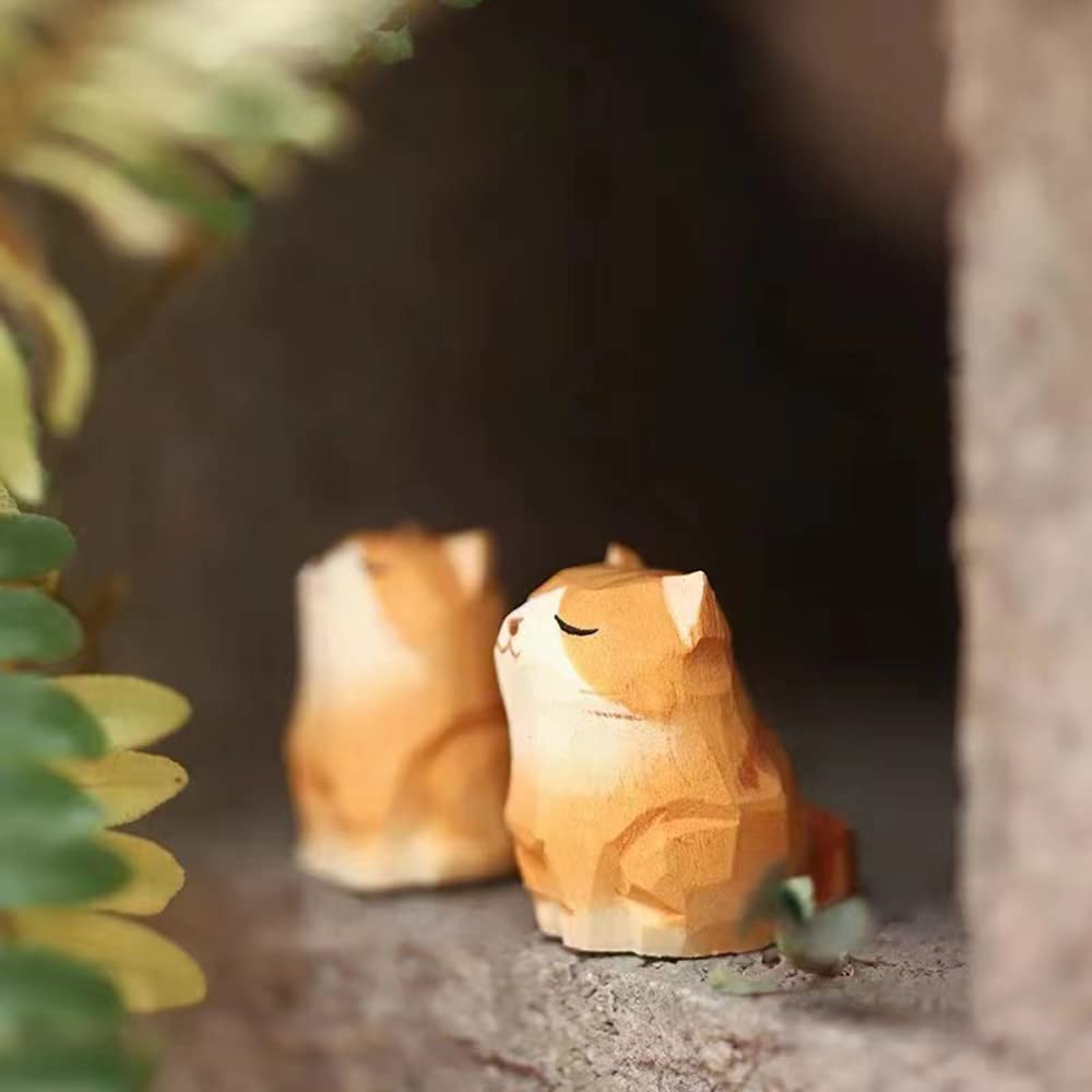 ALHBEJT Wooden Cat Figurines Sculpture Statue Lovely Small Carved Orange Cat Statue Handmade Wood Kitten Art Carving Work for Home Office Decoration (Little Orange Cat)