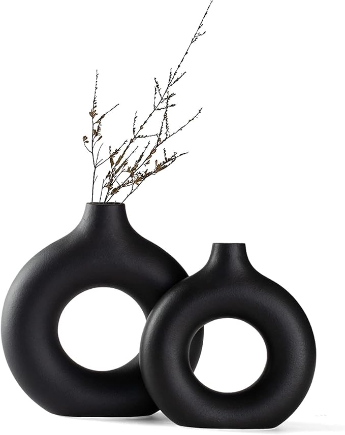 Black Ceramic Donut Vase Set of 2, Hollow Round Matte Pampas Flower Vases for Boho Home Wedding Party Room Dinner Table Shelf Decor.（Black）