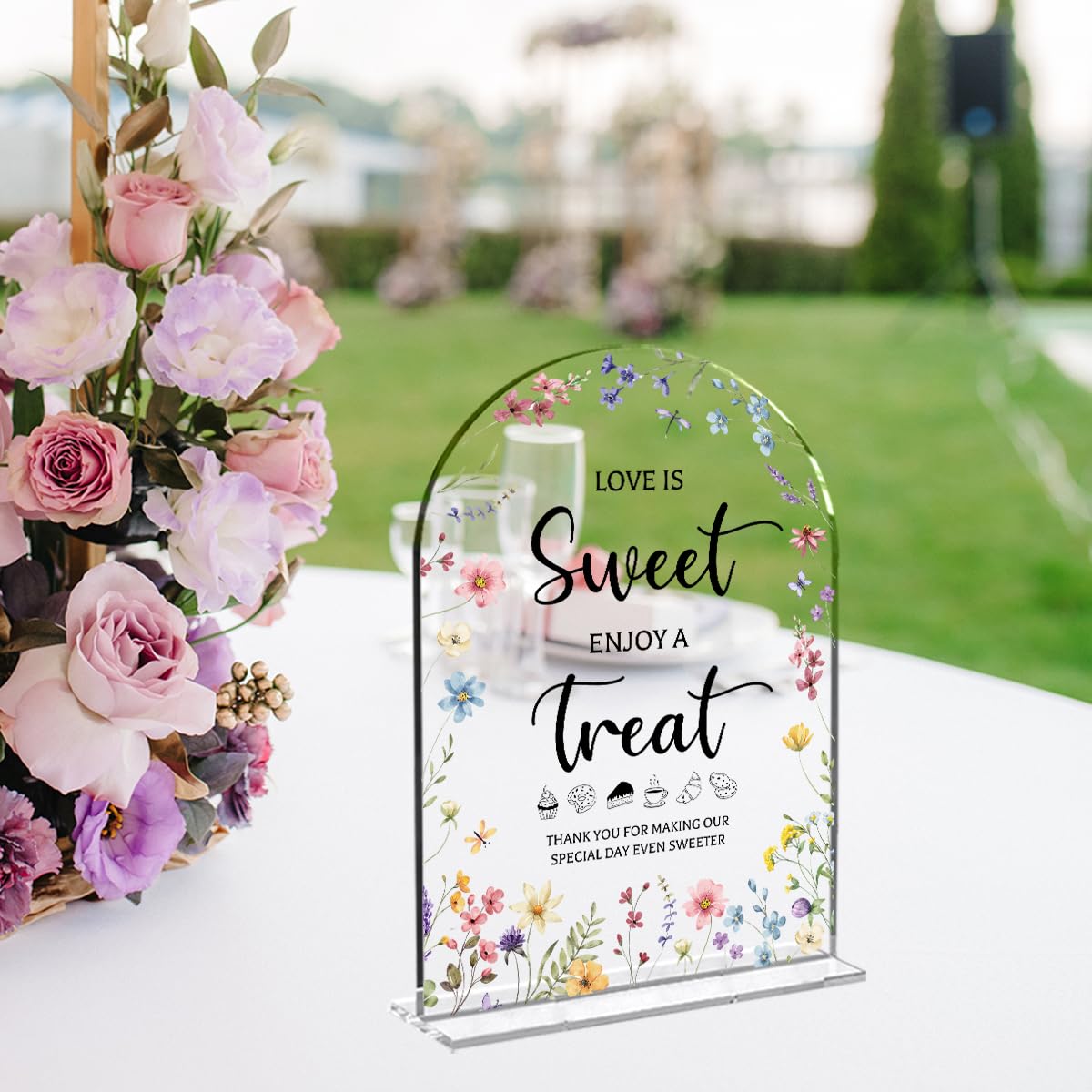 Wedding Signs Decor, Love is Sweet Sign for Dessert Table, Wedding Supplies 5x7 Inch, Wedding Signs for Ceremony And Reception, Arch Acrylic Table Sign for Anniversary, Bridal Shower Decor (Flower)