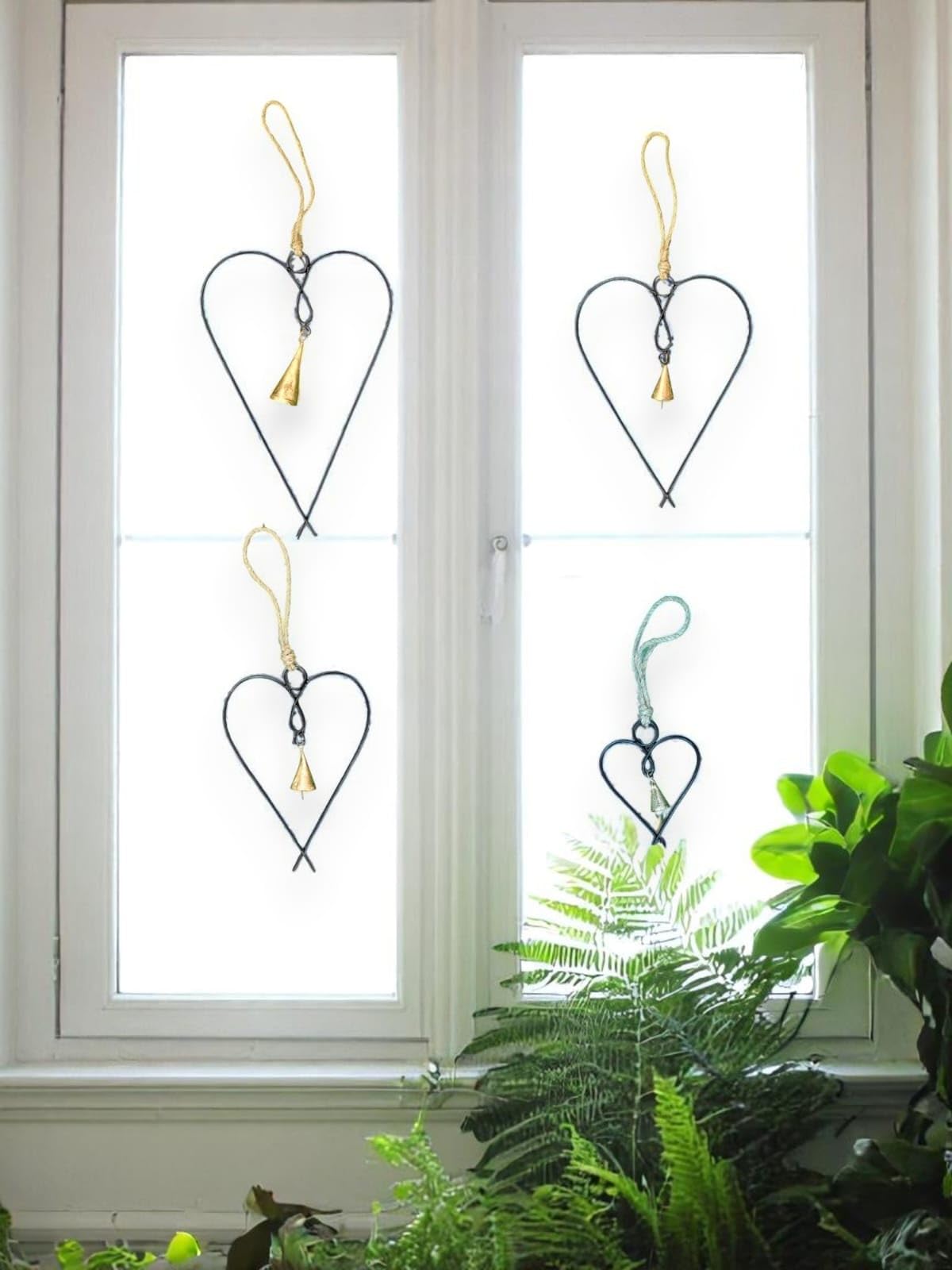 Mango Gifts Set of 4 Metal Heart Wall Art Decor with Bells | Black Love Heart Wall Sign Ornaments for Bedroom, Living Room & Home Decoration