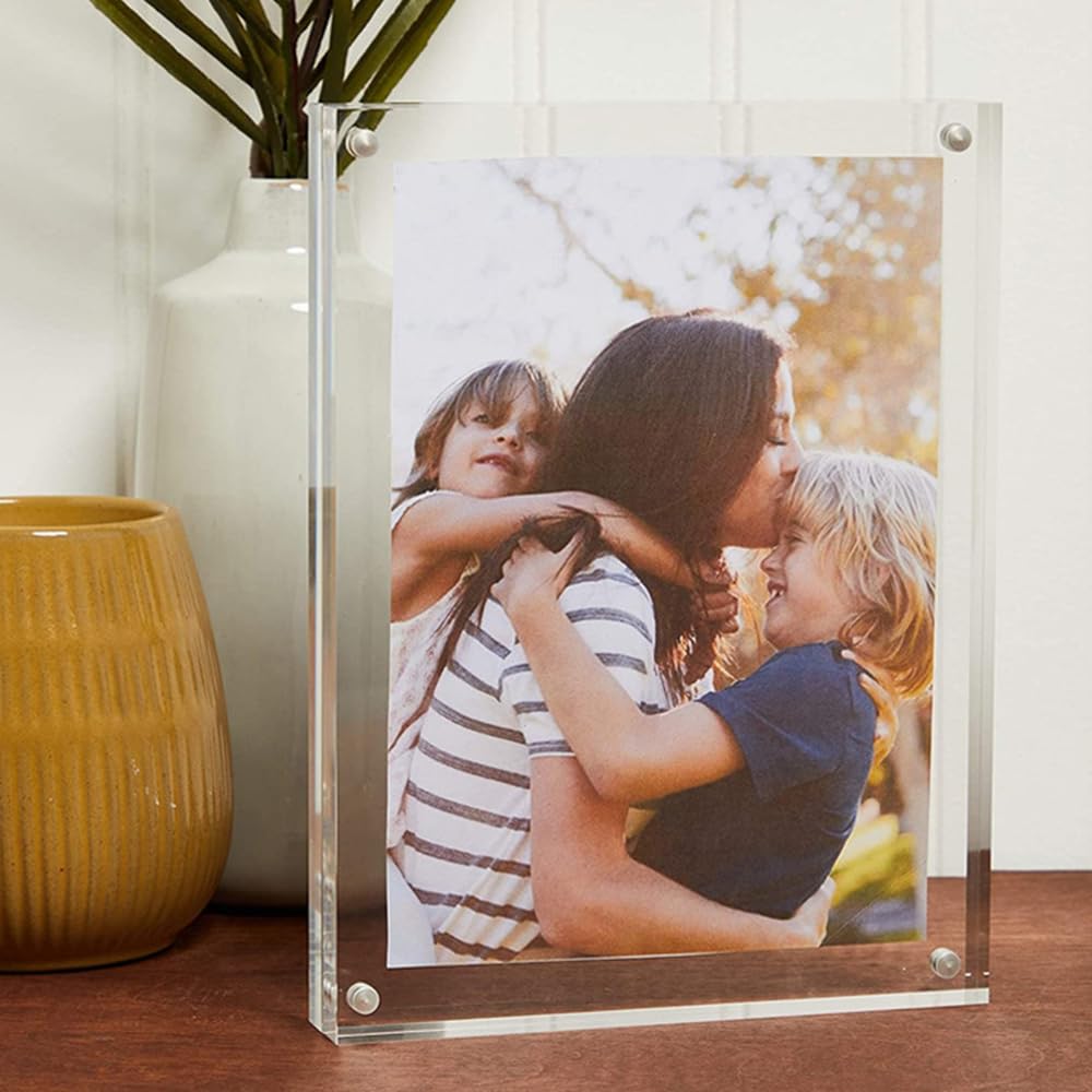 Airsnigi 5 x 7 Acrylic Picture Frames 8 Pack, Clear Picture Frames Frameless Magnetic Picture Frame Double Sided Magnetic Photo Frame Self Standing Desktop Display Stand for Bedroom Living Room Home