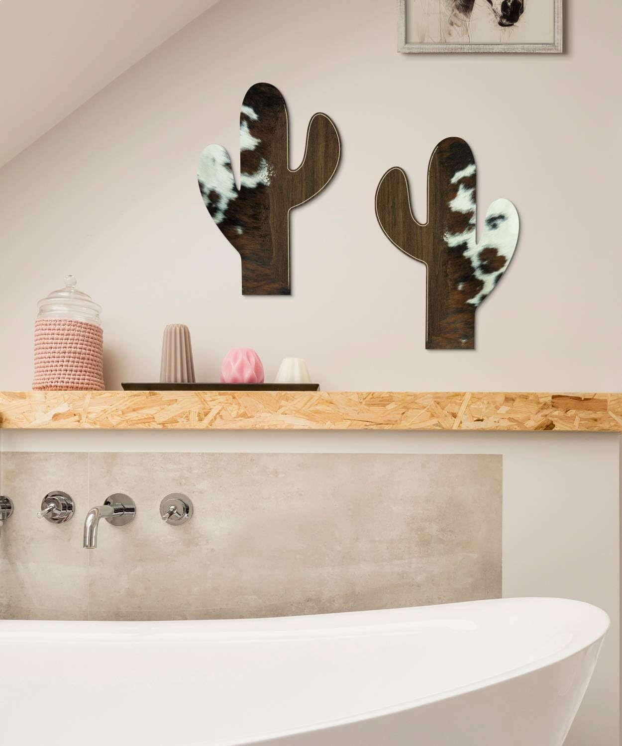 Putuo Decor Cactus Wall Decor Set of 2, Western Farmhouse Cowhide Cactus Wall Art, Rustic Cow Print Wall Hanging for Living Room Bedroom Entryway