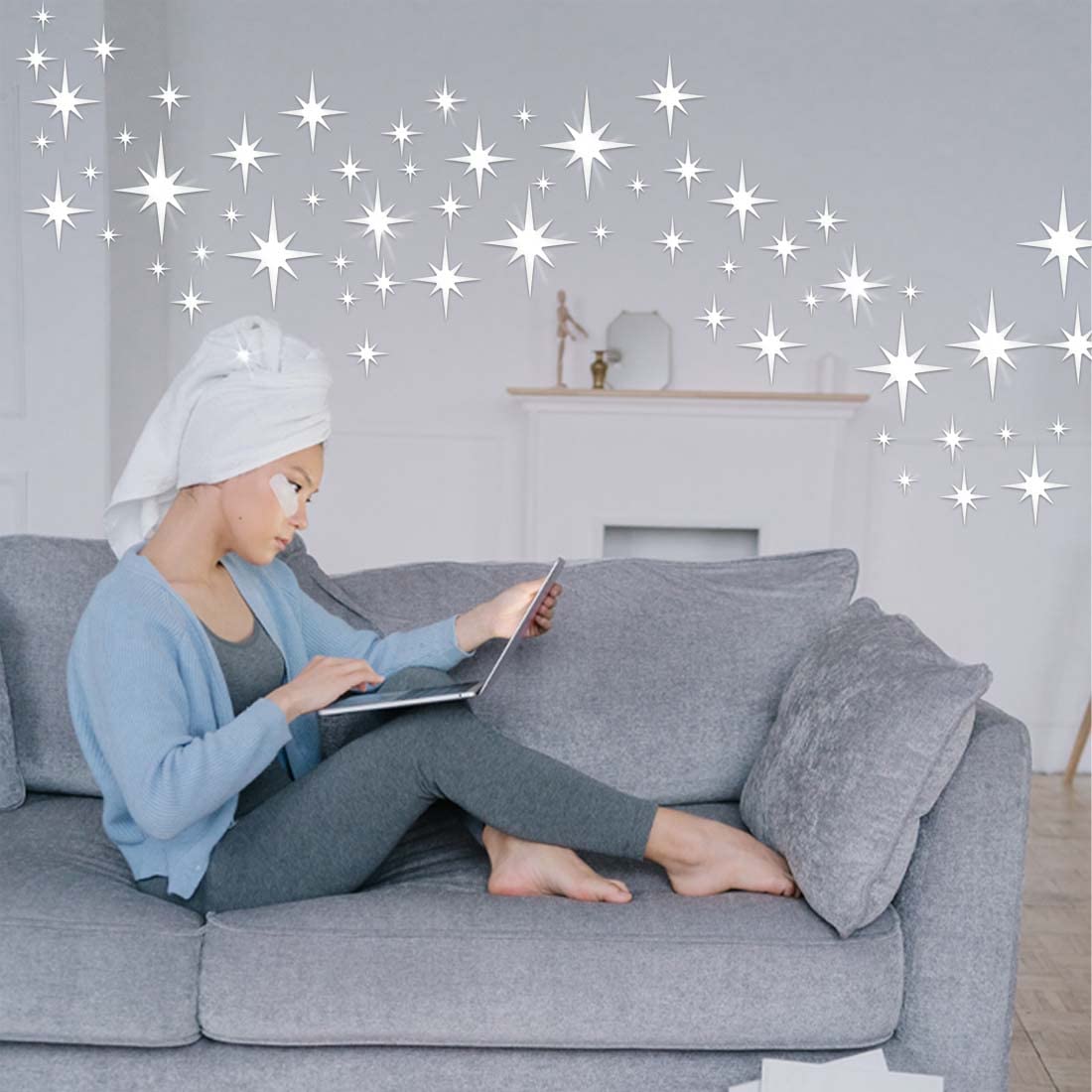ELANE 100 Pcs Star Wall Decals Acrylic Star Mirror Wall Stickers Decor for Bathroom (Silver)