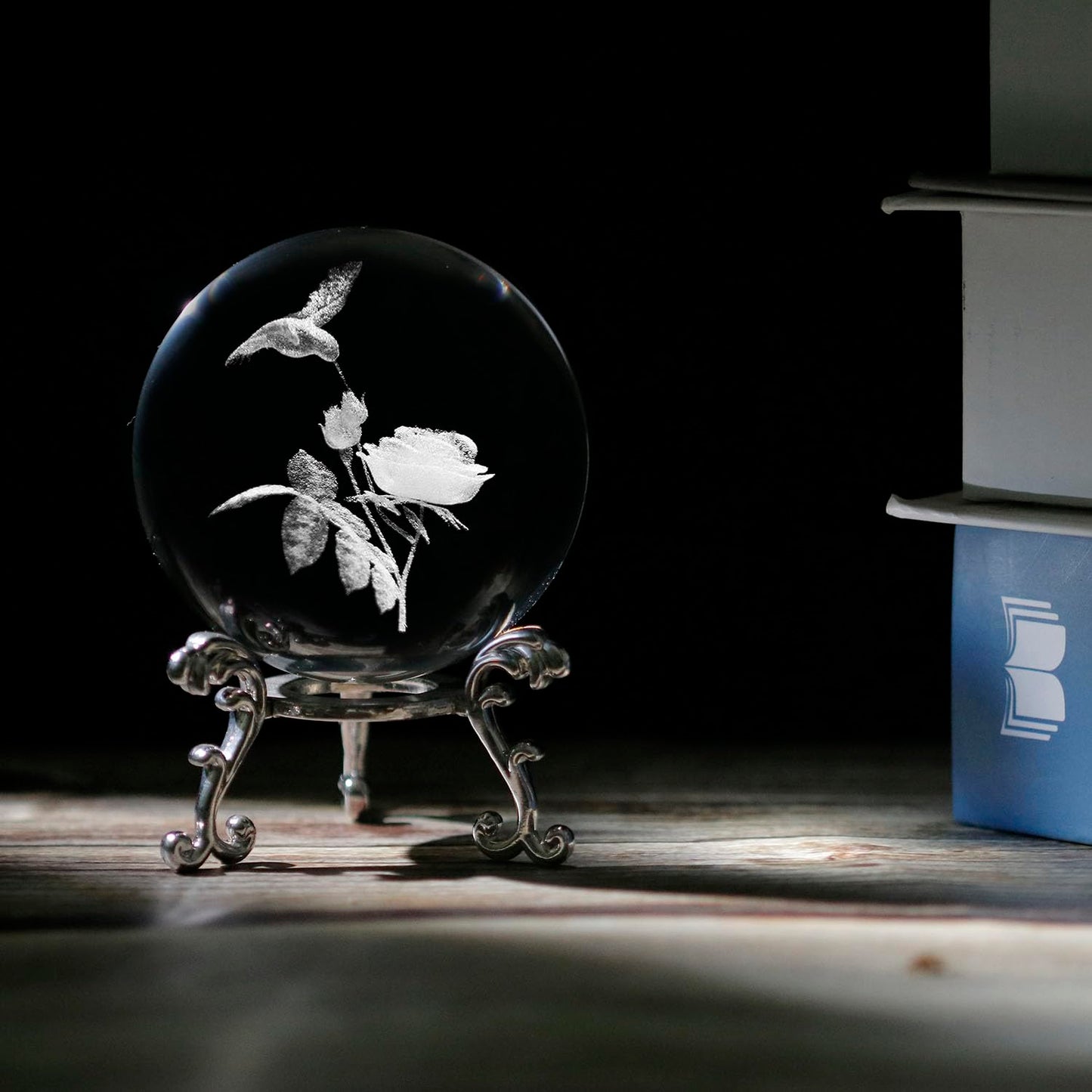vskikris 60mm 3D Hummingbird Crystal Ball Paperweight Laser Engraved Humming Bird Figurine Glass Sphere Crystal Globe with Stand