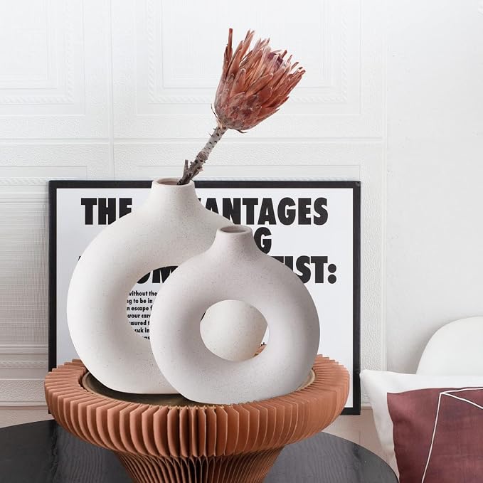 White Ceramic Donut Vase Set of 2, Hollow Matte Pampas Flower Vases for Boho Home Wedding Party Room Dinner Table Shelf Decor.（White）