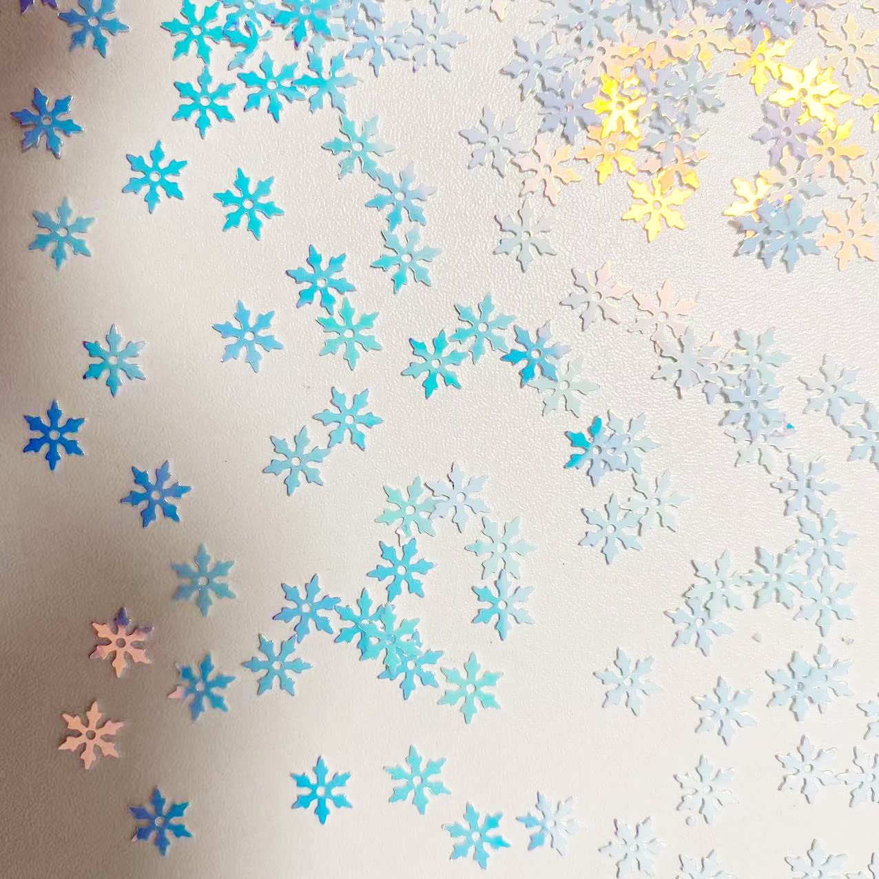 2000 Pieces/50g Snowflakes Party Glitter PVC Confetti for Christmas Table Confetti Glitter for Winter Snowfield Wonderland Xmas Party Supplies DIY Craft Projects Party Decorations