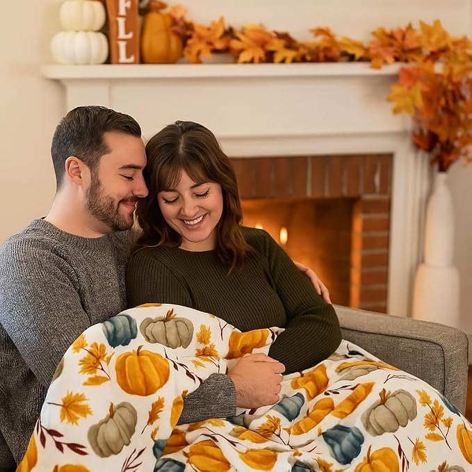 Serafina Home Autumn Fall Fleece Throw Blanket: Thanksgiving Soft Velvety Blanket for Couch Bed Sofa, 70" x 50" (Pastel Pumpkins)