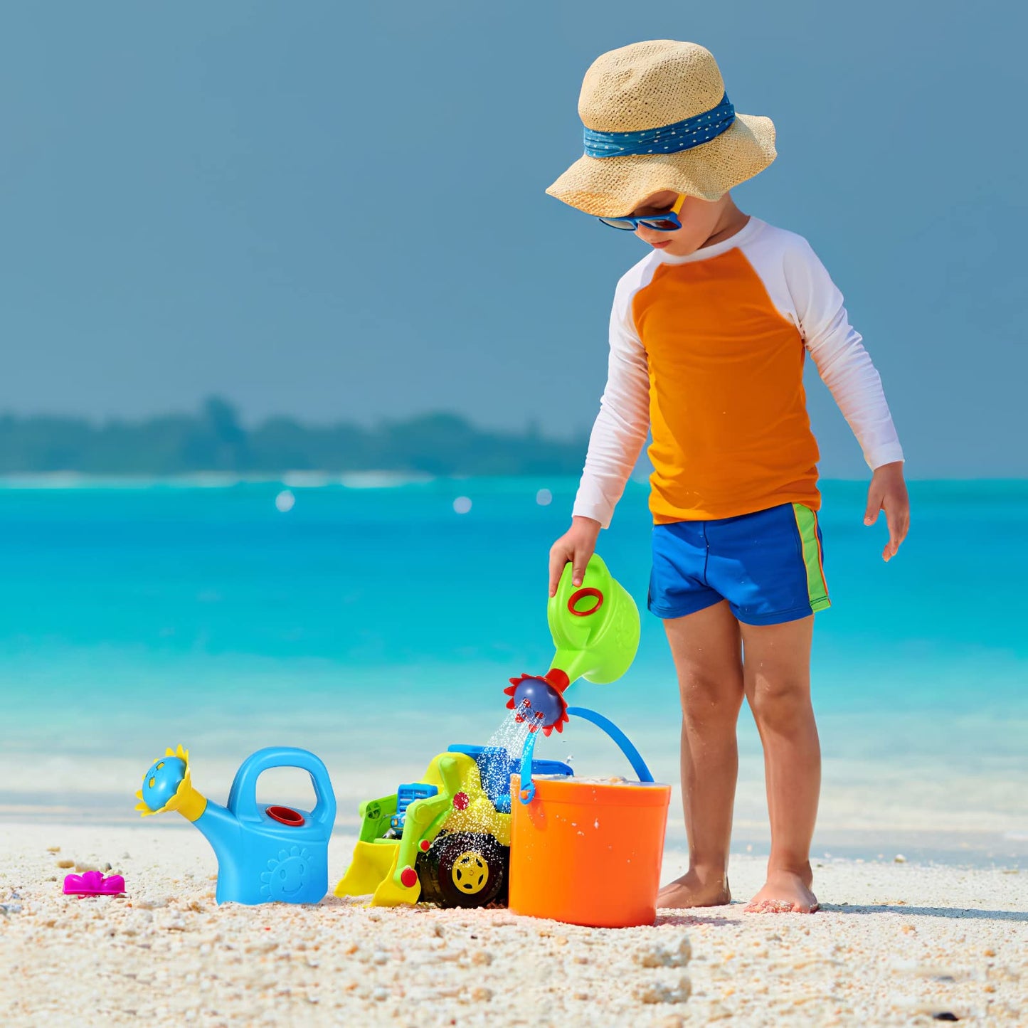 TOYANDONA 2PCS Watering Can Toys, Interesting Plastic Watering Can Toys Play House Garden Watering Can Toys for Children Beach Sand Toys (Random Color)