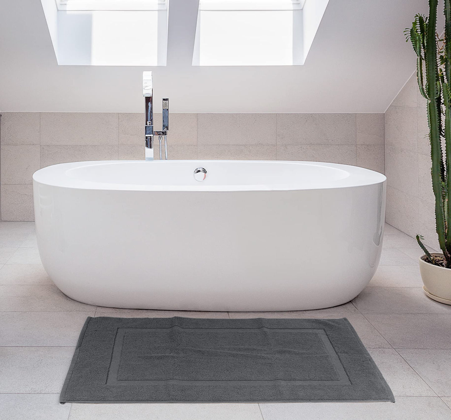Utopia Towels Cotton Banded Rug, Bath Mats, Not a Bathroom Rug, 21 by 34 Inches, 100% Ring Spun Cotton, Highly Absorbent Shower Bathroom Floor Mat, Grey, 2 Pack