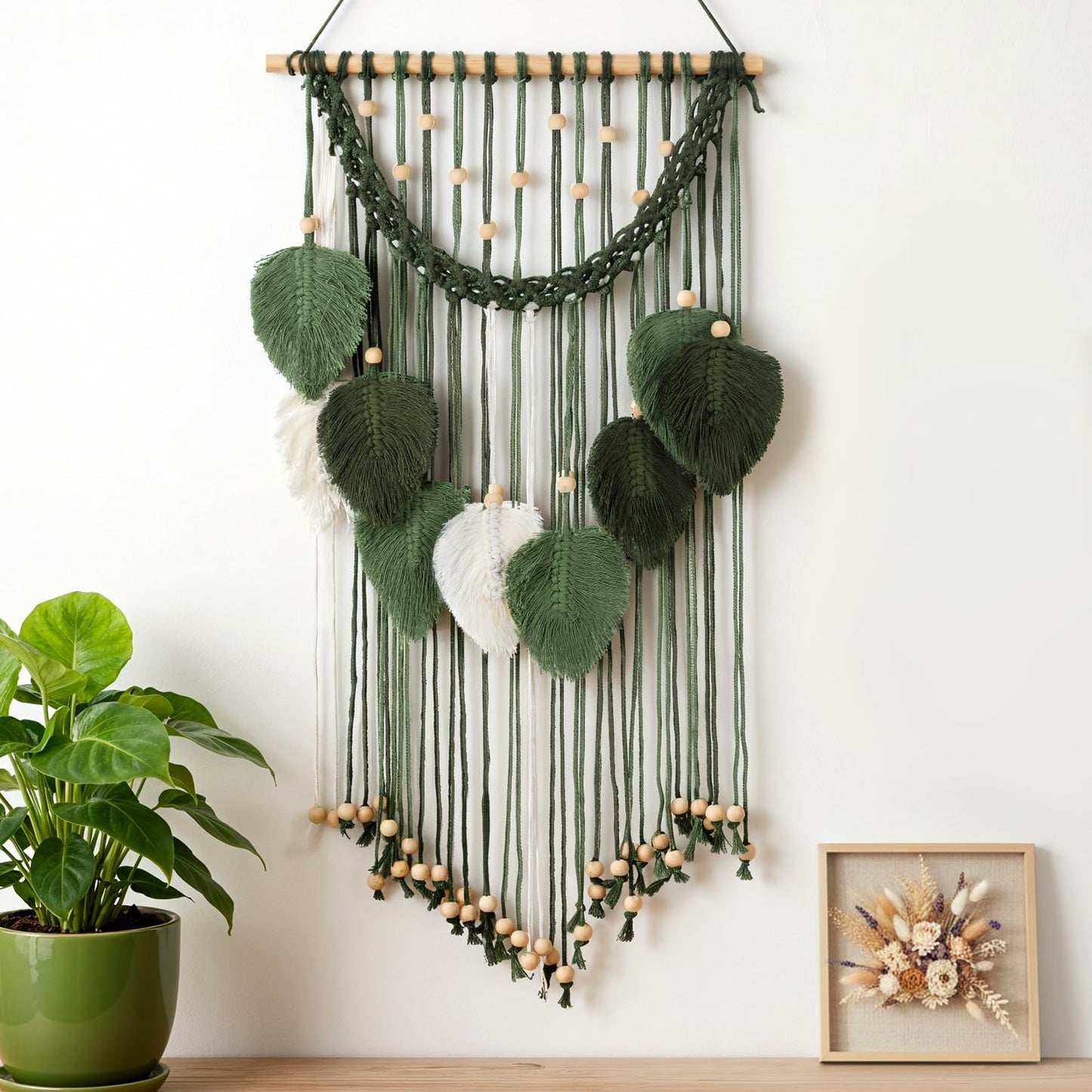 Oqqlin Green Macrame Wall Hanging, 15.7 x 29.9 Inch Boho Leaf Wall Decor Tapestry Sage Green Handmade Woven Leaves Feather Decorations for Bedroom, Living Room, Nursery, Apartment