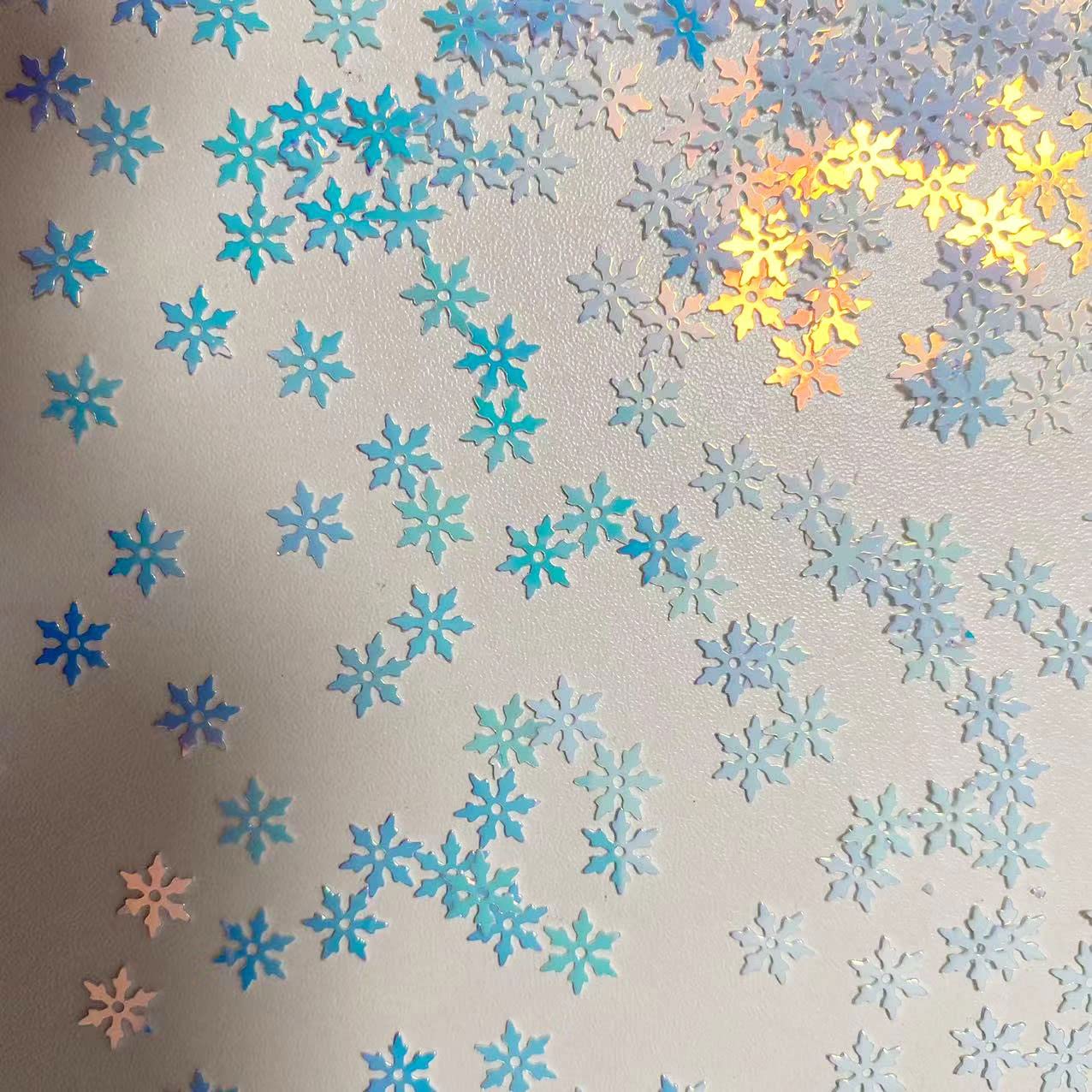 2000 Pieces/50g Snowflakes Party Glitter PVC Confetti for Christmas Table Confetti Glitter for Winter Snowfield Wonderland Xmas Party Supplies DIY Craft Projects Party Decorations