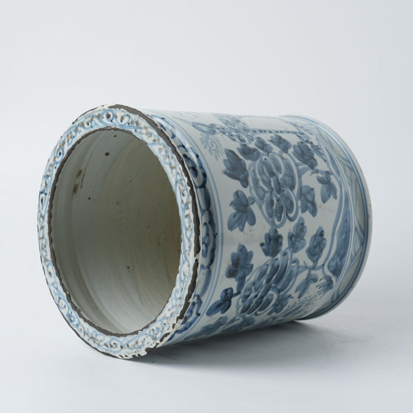 Antique Hand-Painted Flower and Bird Porcelain Pen Holder Old Style Ceramic Planter 9.7 Inch Large Plants Vase Blue & White Porcelain Silla Flower Plant Pots (Sky Blue)