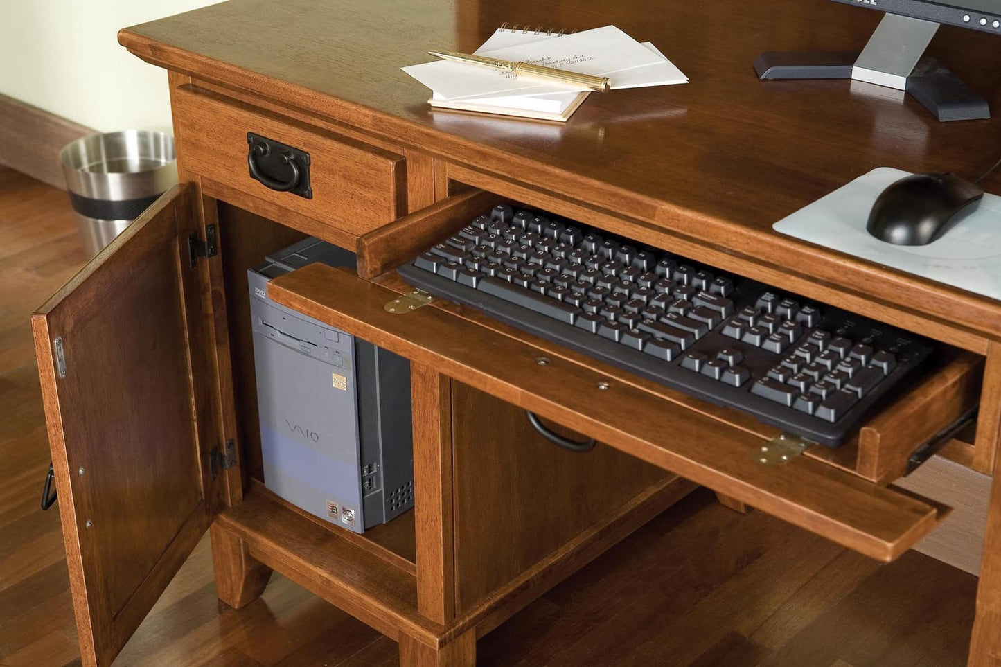 Homestyles Arts & Crafts Cottage Oak Pedestal Desk