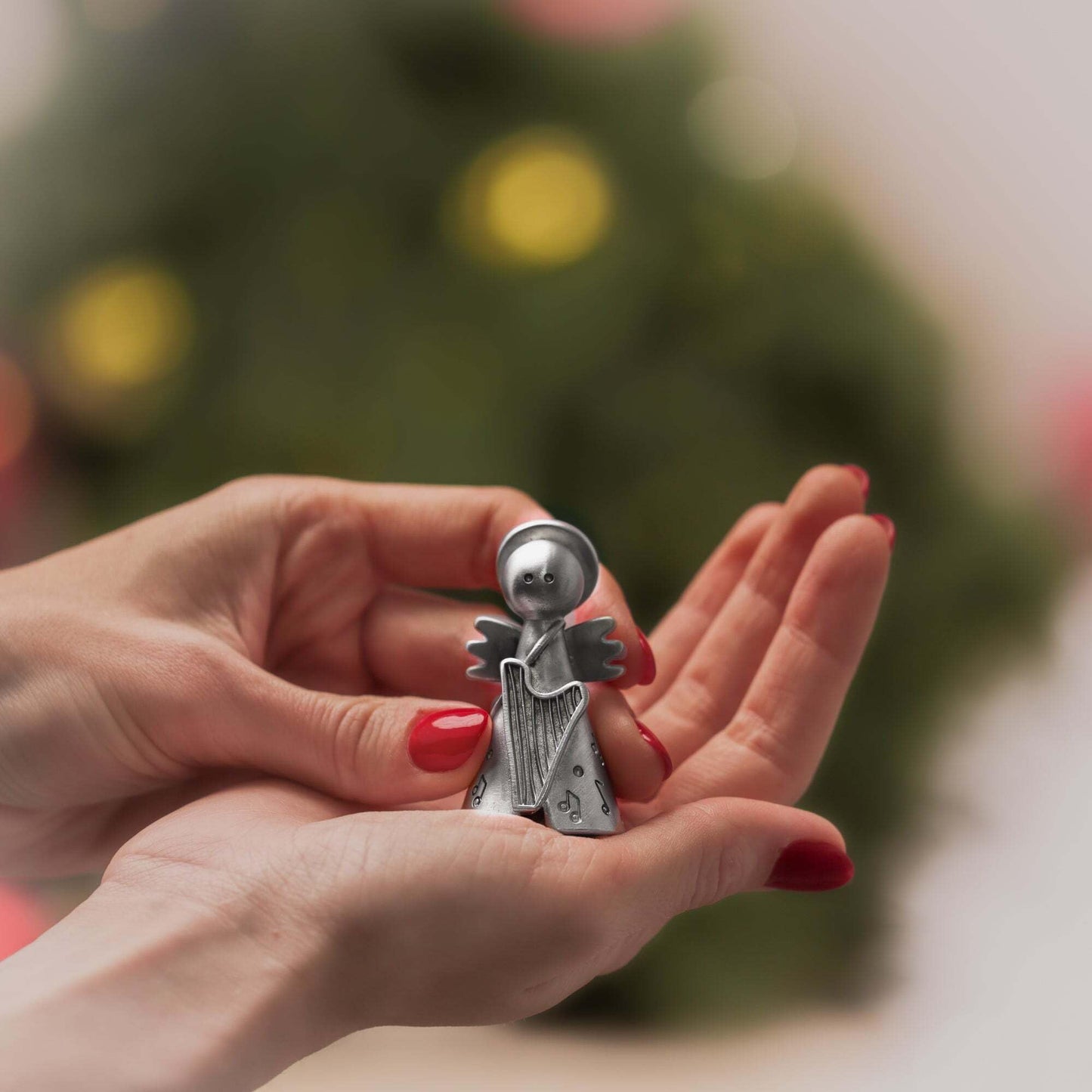 LISA LEONARD DESIGNS Pewter Angel with Harp Nativity Figurine Handmade Festive Miniature Ornaments Holiday Home Décor Christian Collectible Decoration Spiritual Christmas Scene Display Accent