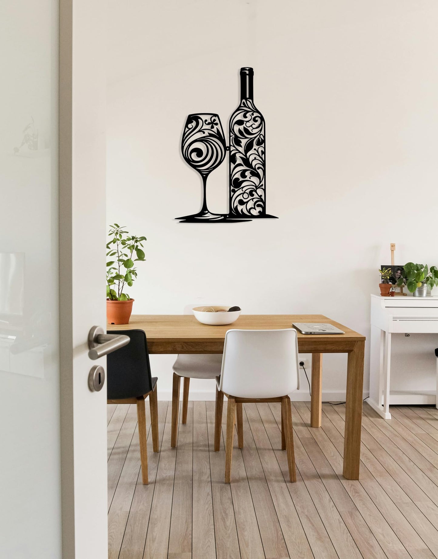 Benziso Wine Wall Decor, Metal Wall Art for Kitchen, Wine Lover Gifts, Home Bar Wall Decor, Dining Room Wall Art, Metal Wall Art Decor (Black 11.2 in x 16.6 in)