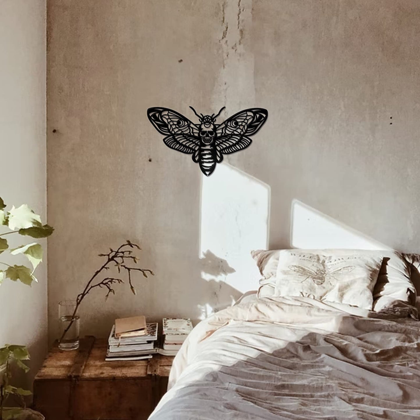 NBEADS Death Head Moth Metal Wall Decor, 6.9x11.8 Black Wall Hanging Decor Gothic Silhouette Wall Art for Bedroom Living Room Bathroom Office Garden Wall Decoration