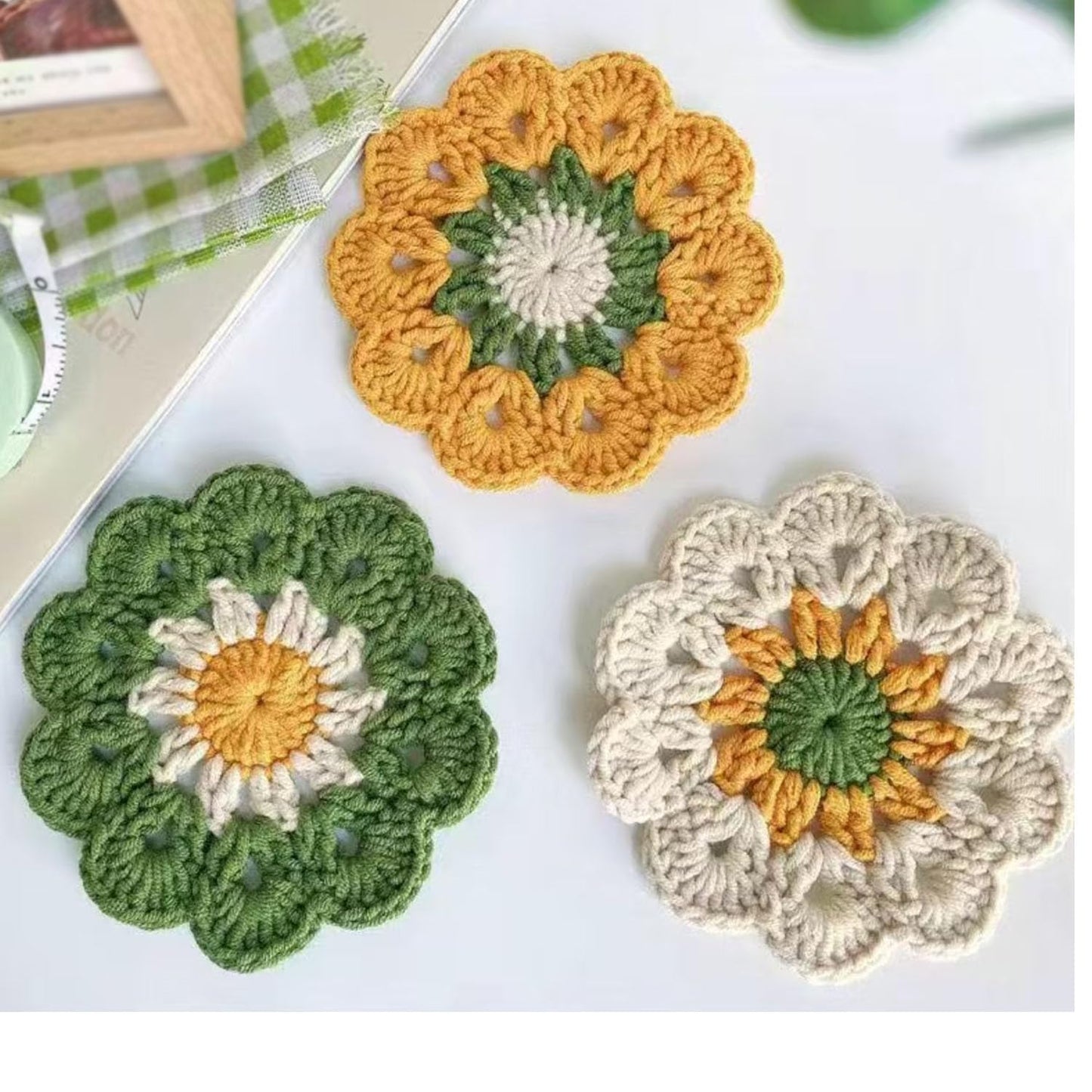 Handmade Crochet Coasters, Set of 6 (Daisy)
