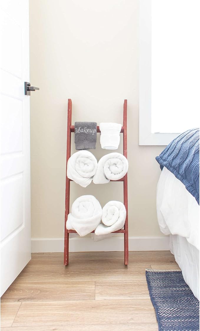BARNWOODUSA Throw Blanket Ladder – Fully Assembled Reclaimed Wood – Rustic Decorative Ladder for Towels, Quilts, & More – Perfect Farmhouse Decor for Bathroom, Porch, or Living Room,3-Foot Red