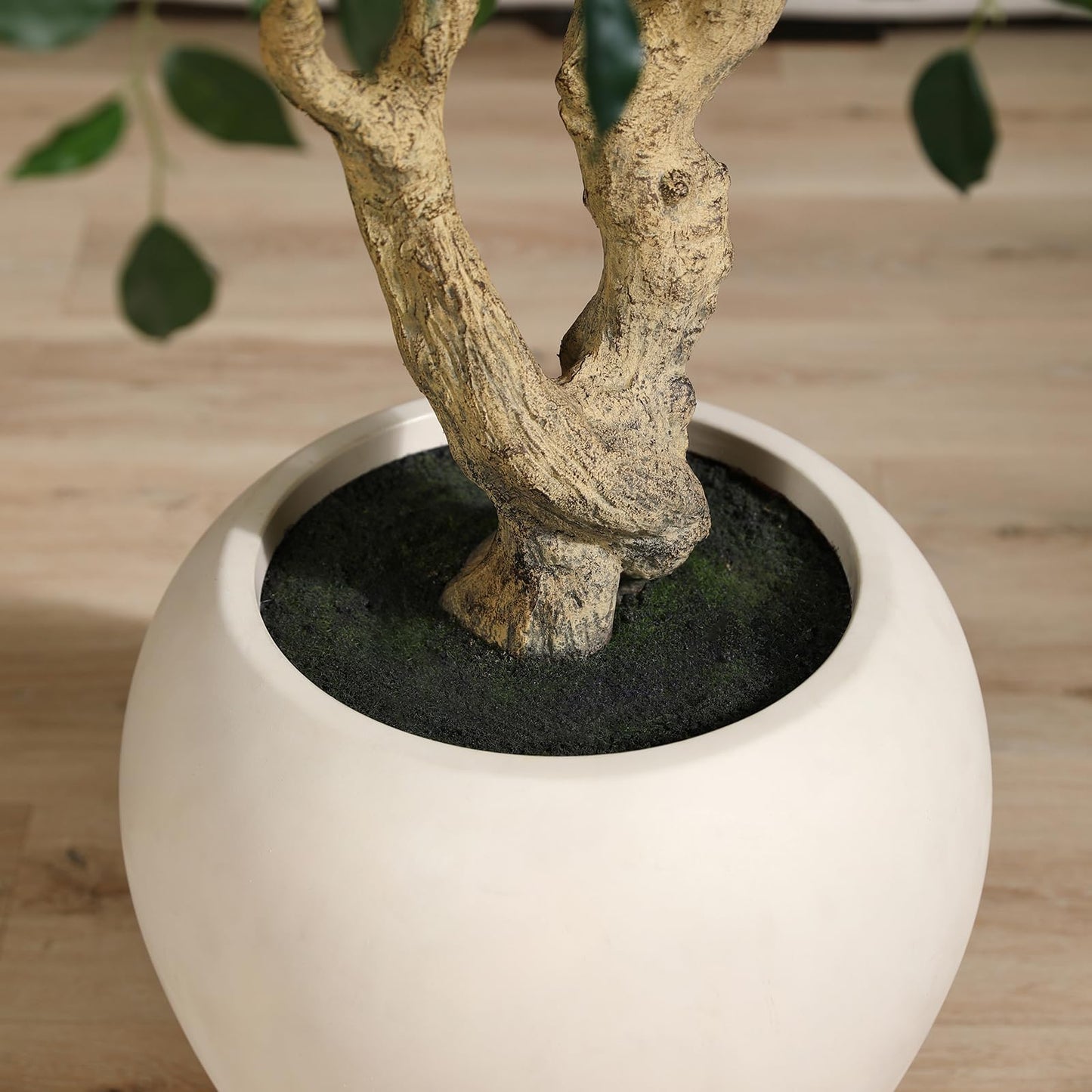 SOGUYI Ficus Tree Artificial Indoor, 8 Feet Tall Faux Ficus Tree with Round Artisan Planter, Premium Handmade, Realistic Trunk & Lifelike Leaves, Perfect for Large Spaces & Elegant Home/Office Decor