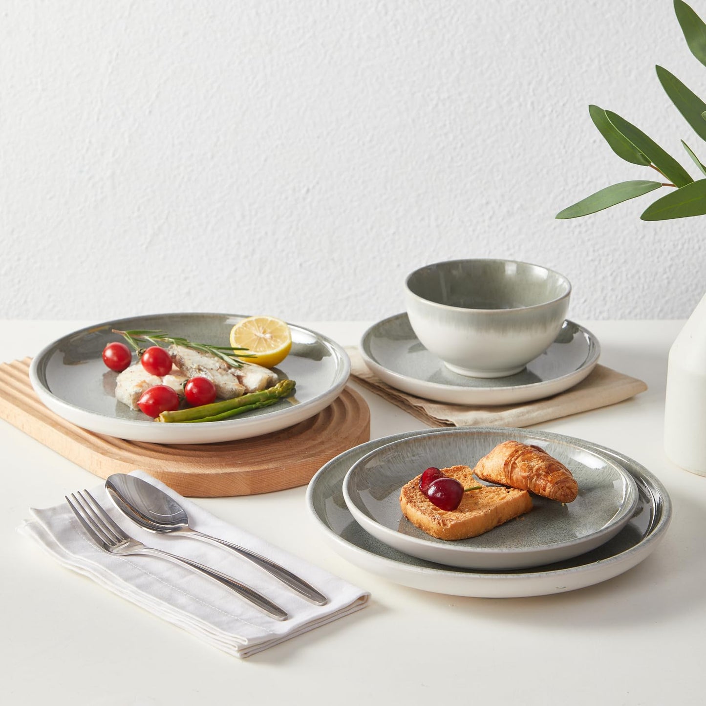 Pokini Gradient Green Stoneware Dinnerware Sets, 12 pcs Reactive Glaze Plates and Bowls Sets, Handmade Ceramic Round Dishes Set for 4, Highly Chip and Crack Resistant Modern Plate Set