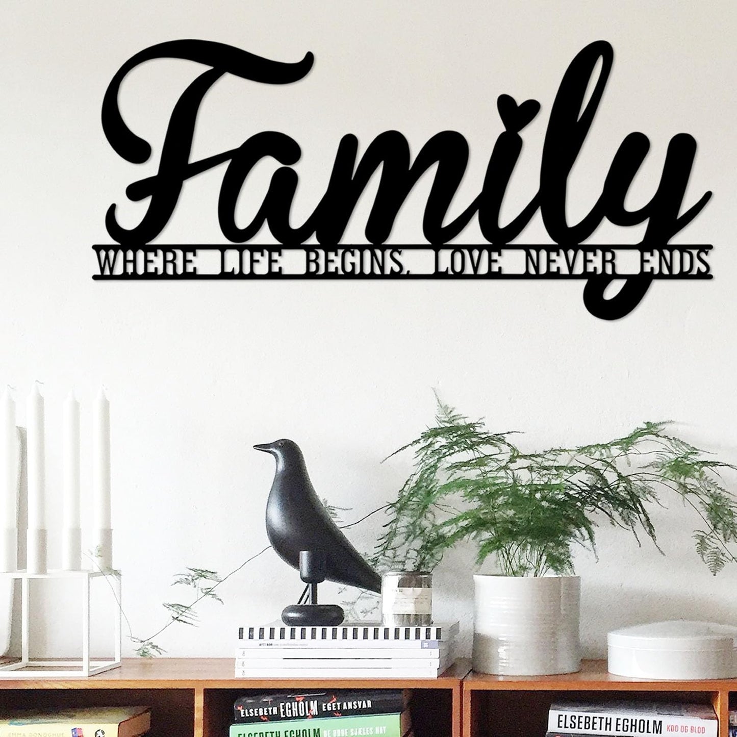 AHYS Family Wall Decor Rustic Metal Family Signs for Farmhouse Home Living Room Bedroom Decor - 16.5"X7.5"