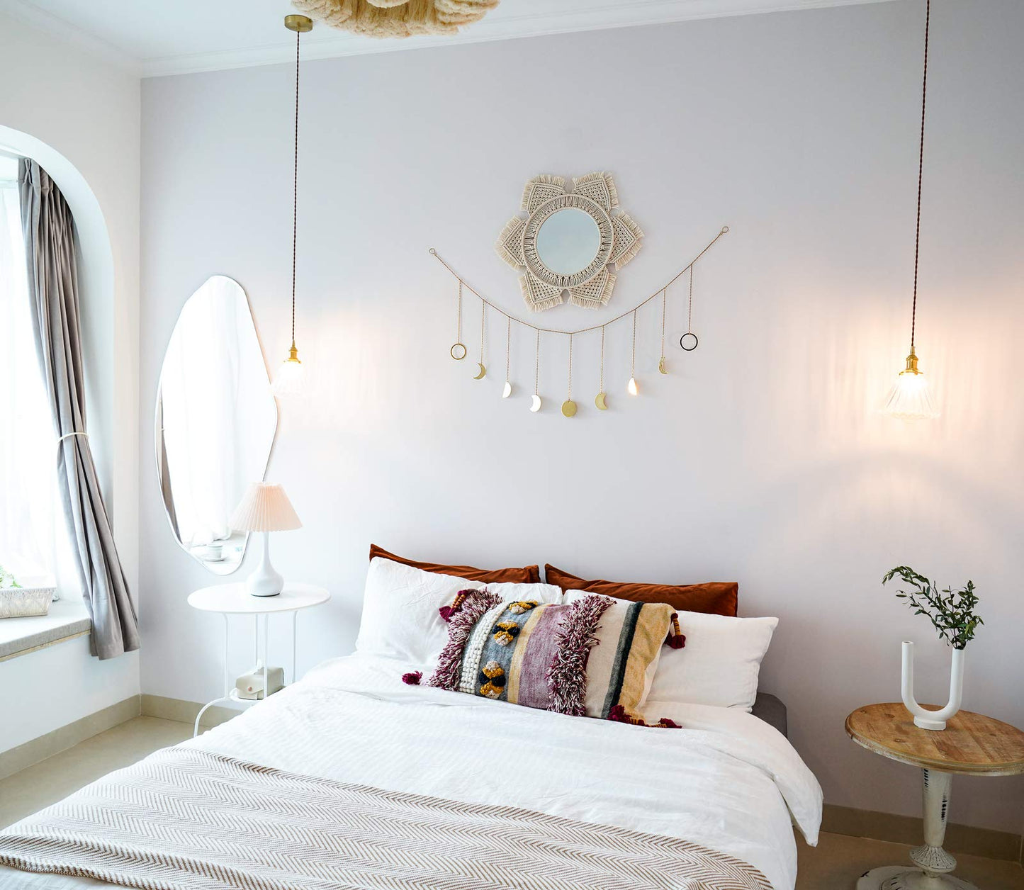 Mkono Boho Wall Mirror Decor Round Macrame Hanging Wall Art Decoration for Bedroom Nursery Living Room Apartment Office Entryways Home, Teen Girl Mothers Gift, Ivory