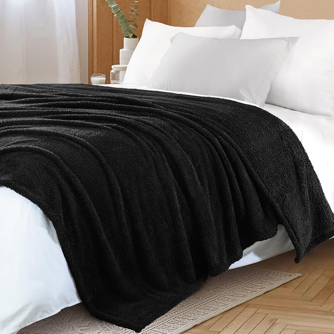 Exclusivo Mezcla Fleece Bed Blankets Queen Size, Ultra Soft, Lightweight and Fuzzy Black Blanket for Women, Home Decor, 90x90 Inches