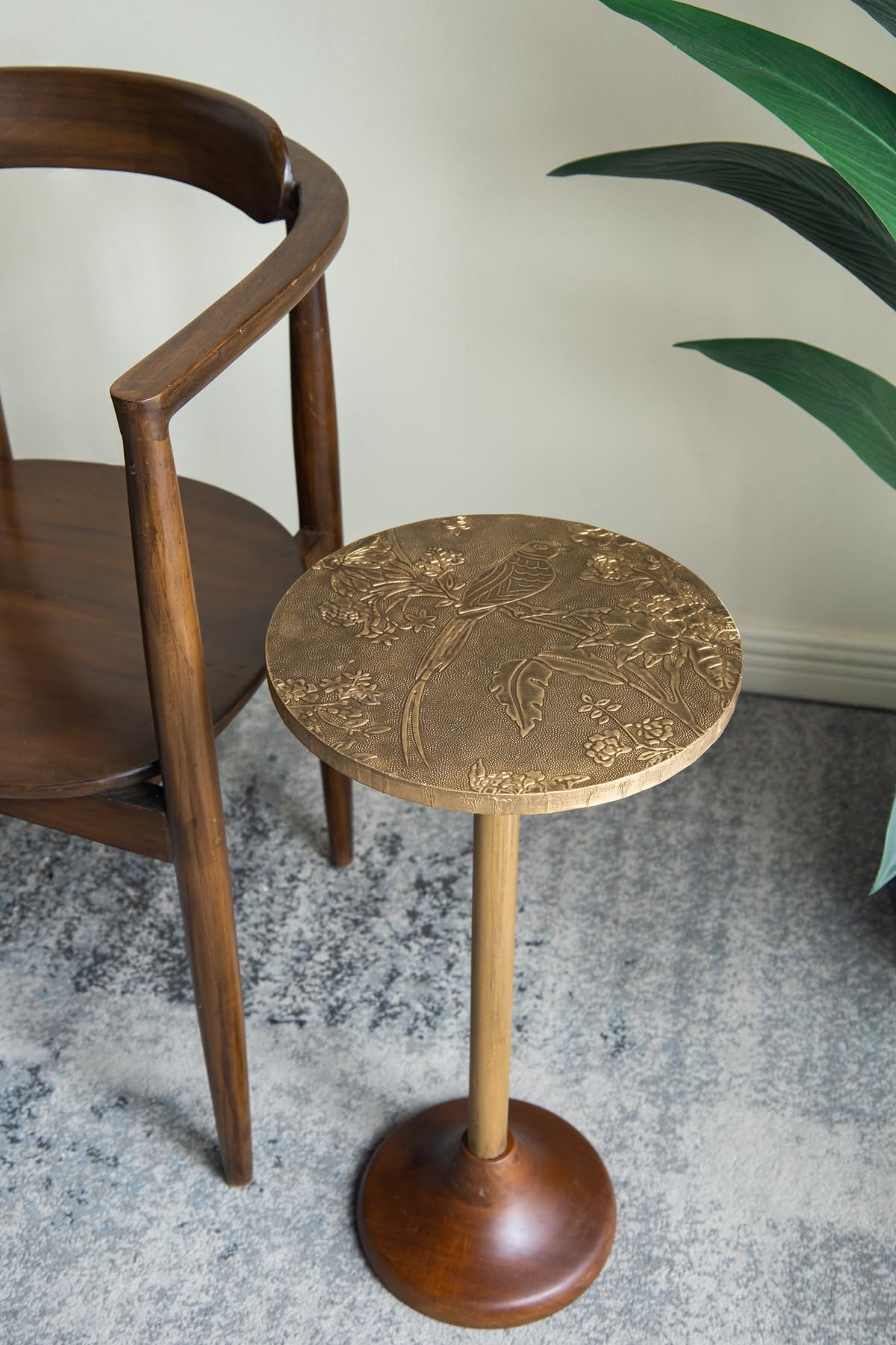 Penau Slender Brass Side Table, Textured Gold Metal Top with Wooden Pedestal Base, Round Accent End Table for Living Room, 11.8 x 11.8 x 24 Inchs, Gold and Brown