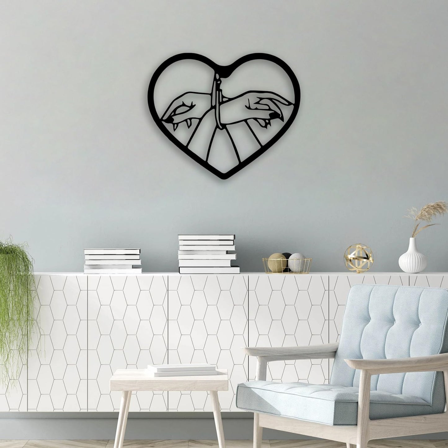 Romantic Heart Metal Wall Decor - Gothic Room Decor Wall Art Home Decor for Living Room, Bedroom, Dining Room, Bathroom, Office (Black)