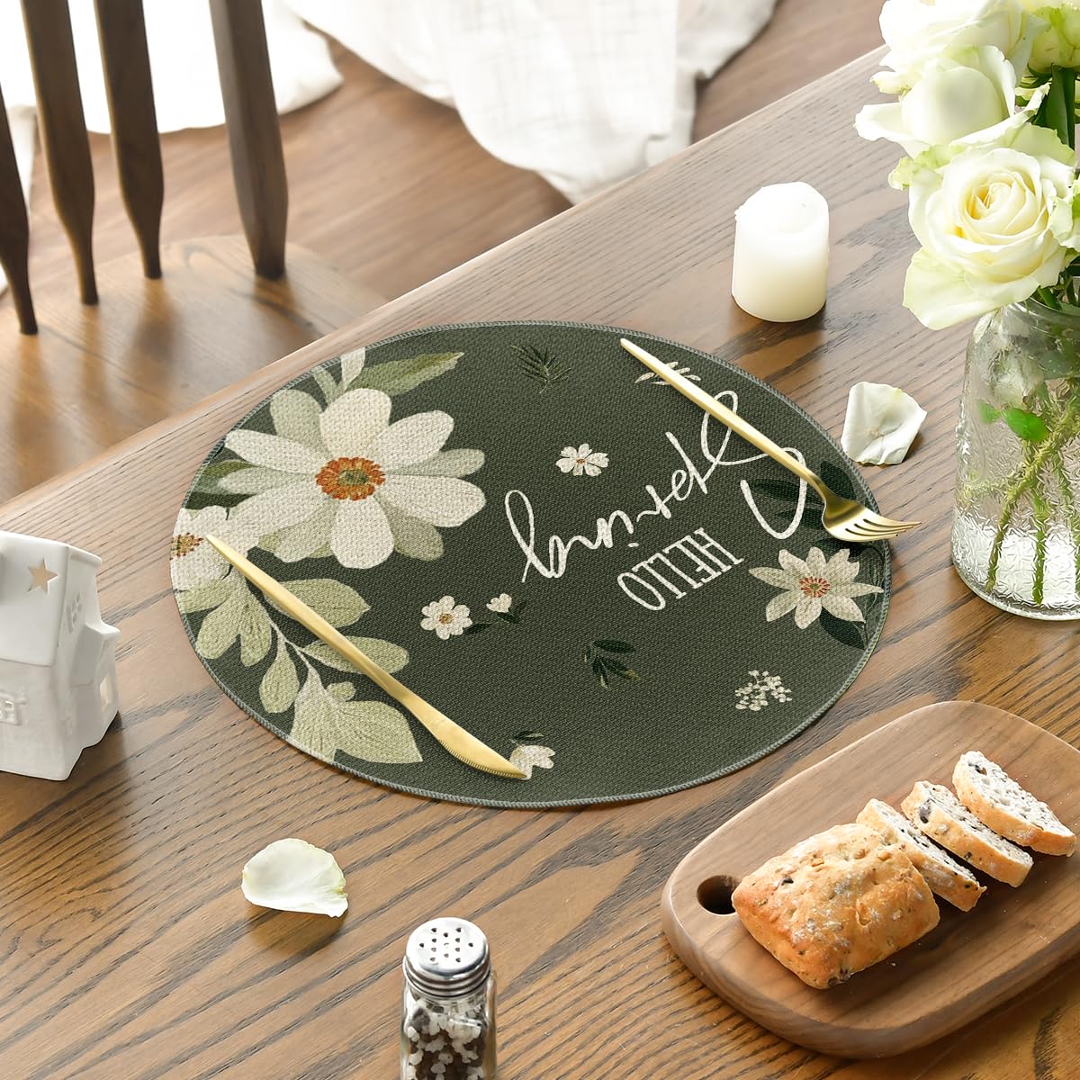 Artoid Mode Daisy Flowers Round Hello Spring Placemats Set of 4, 14 Inch Seasonal Summer Holiday Table Mats for Party Kitchen Dining Decoration