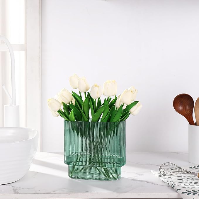 Ribbed Glass Vase, Green Glass Vase, Fluted Short Vases for Flowers, Modern Vases for Living Room, Dining Room, Bathroom, Desk, Shelf, Wedding, Office, 7 Inches
