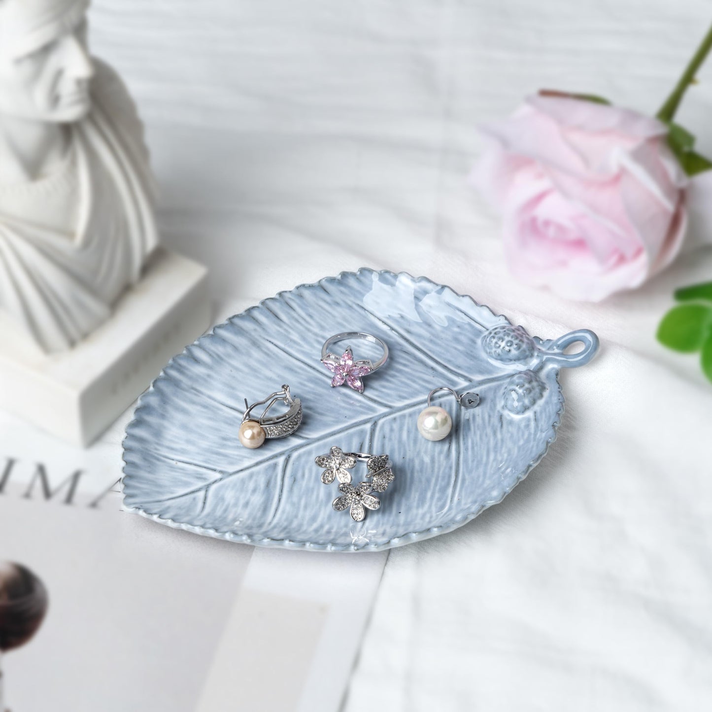 Ceramic Jewelry Dish, Decorative Tray for Rings Earrings Necklaces Bracelet Watch Keys, 4.50" Trinket Tray as Gifts for Women (Antique Leaf)