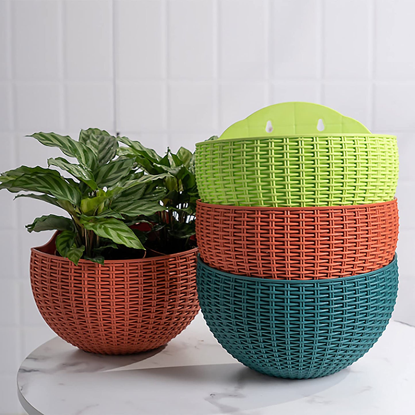 Hanging Planter Pot, Wall and Railing Hanging Planters with S Hooks, Half Round Imitation Rattan European Style Wall Flowerpot Rustic Decorative Flower Basket for Home Balcony(#2pcs 26 * 20cm Khaki)