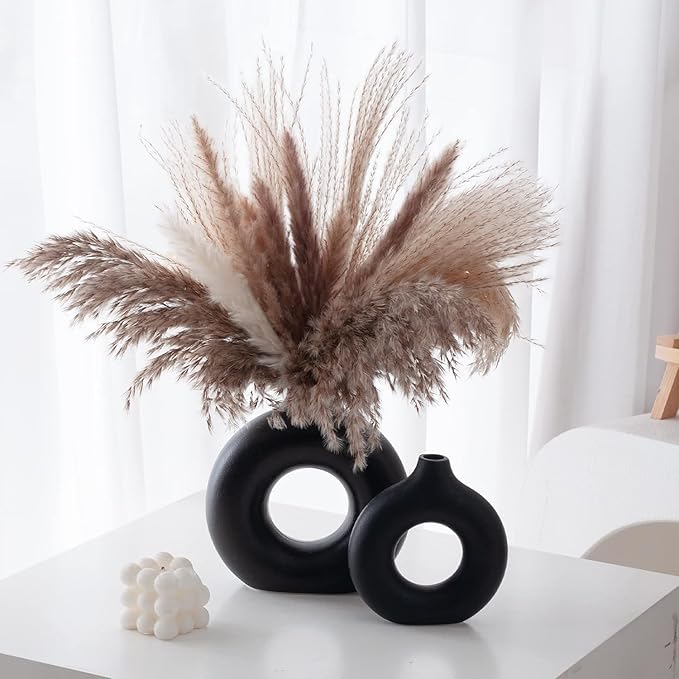 Black Ceramic Donut Vase Set of 2, Hollow Round Matte Pampas Flower Vases for Boho Home Wedding Party Room Dinner Table Shelf Decor.（Black）
