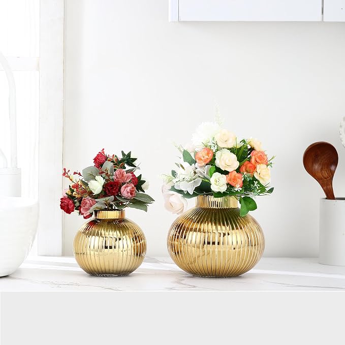 Gold Glass Vases for Tulips, Set of 2, Flower Vases for Bouquet, Ribbed Glass Vase for Flowers, Short Vase for Living Room, Office, Coffee Table, Shelf, Wedding