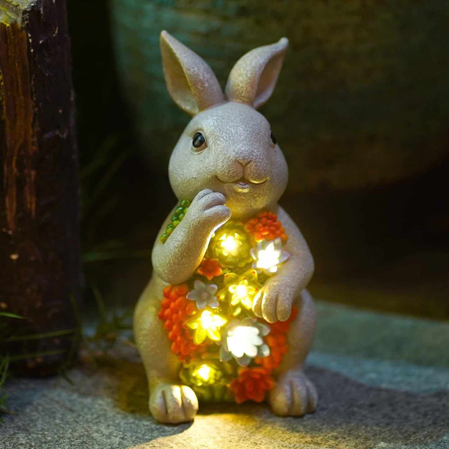 Nacome Solar Garden Outdoor Statues Bunny with Succulent and 7 LED Lights – Lawn Decor for Patio, Balcony, Yard Ornament for Mom Grandma Women