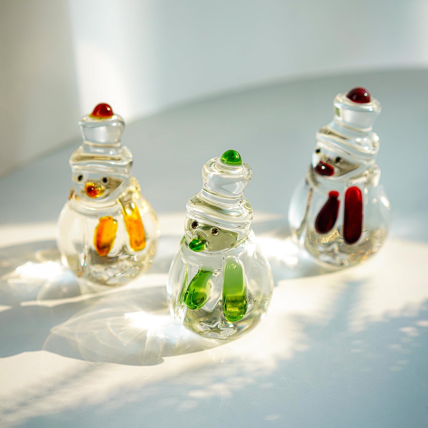 KRISININE Set of 3 Glass Snowman Figurine 1.6''*4.2'' Handmade Snowman Christmas Decorations Indoor for Home Winter Holiday Glass Paperweight Office Table Decor