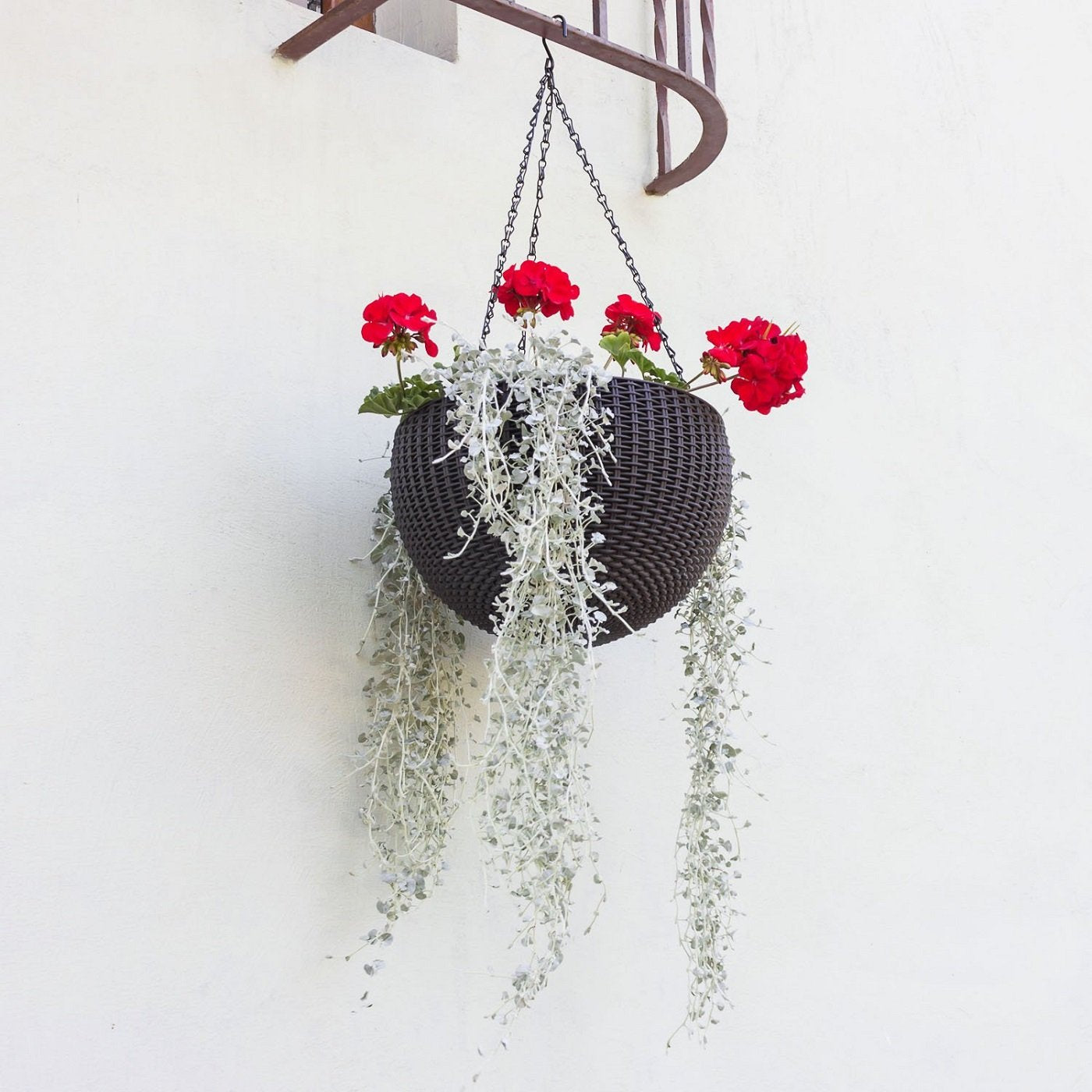 Keter - Hanging Sphere 3 Chain Planter, 8.6 litres, Graphite,