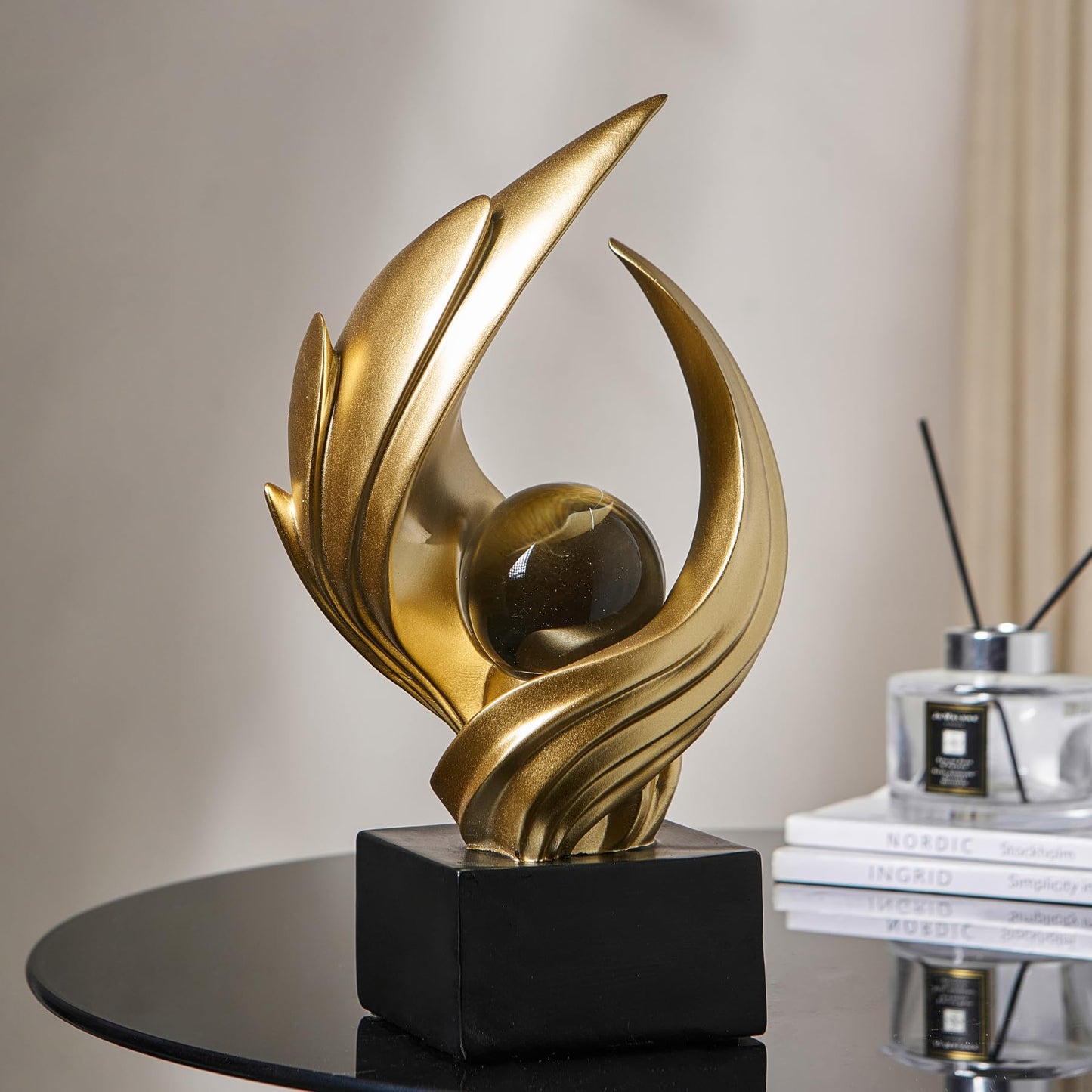 XYQXYQ Abstract Art Sculpture, Resin Gold Decorative Statue, Modern White Ornaments for Living Room, Decorativas Modernas for Coffee Table, Entryway & Office Collectibles (Gold)