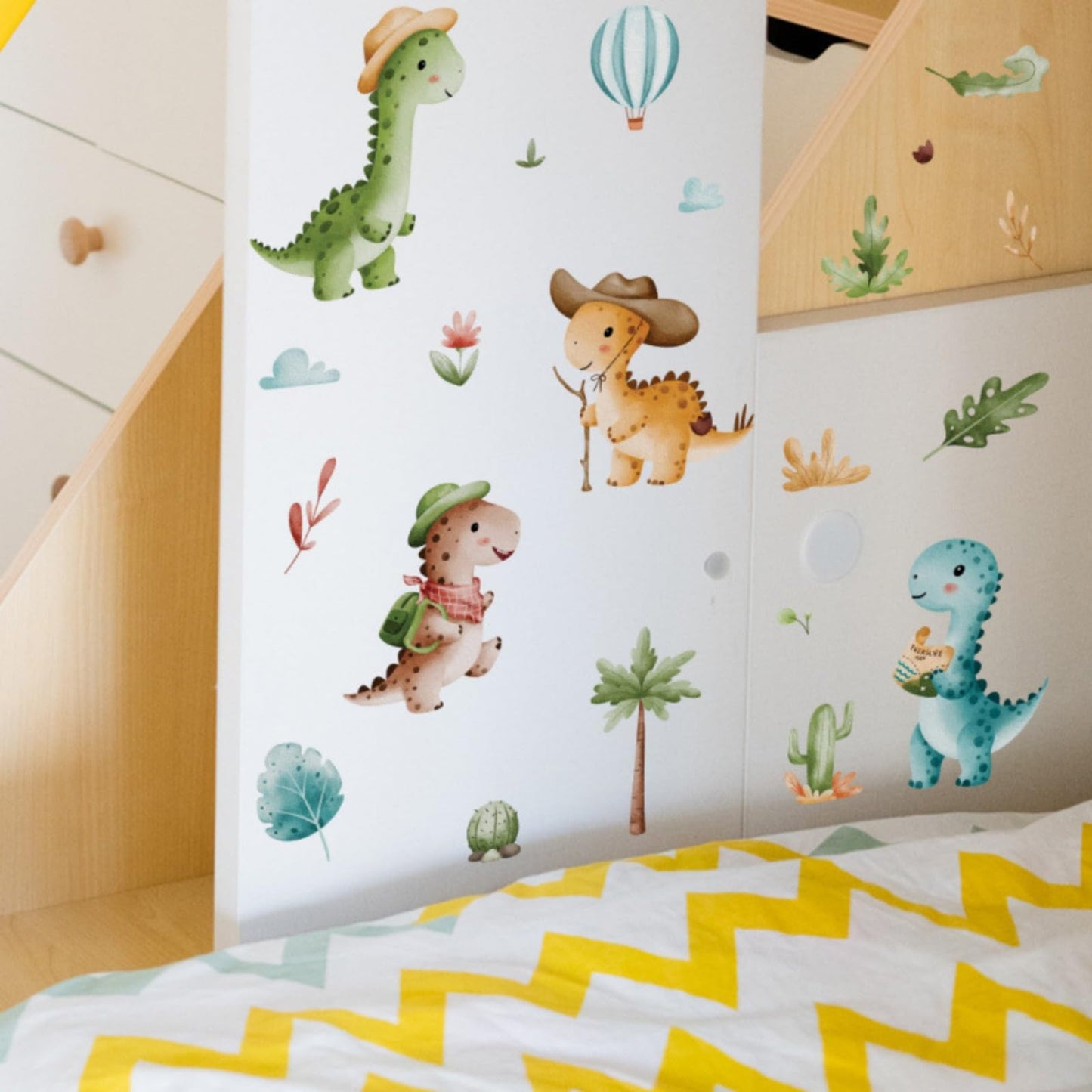 Cute Cartoon Dinosaur Wall Decal Dinosaur Wall Sticker Wall Decoration for Children's Room Kindergarten Nursery Self-Adhesive Sticker Pegatinas para Pared