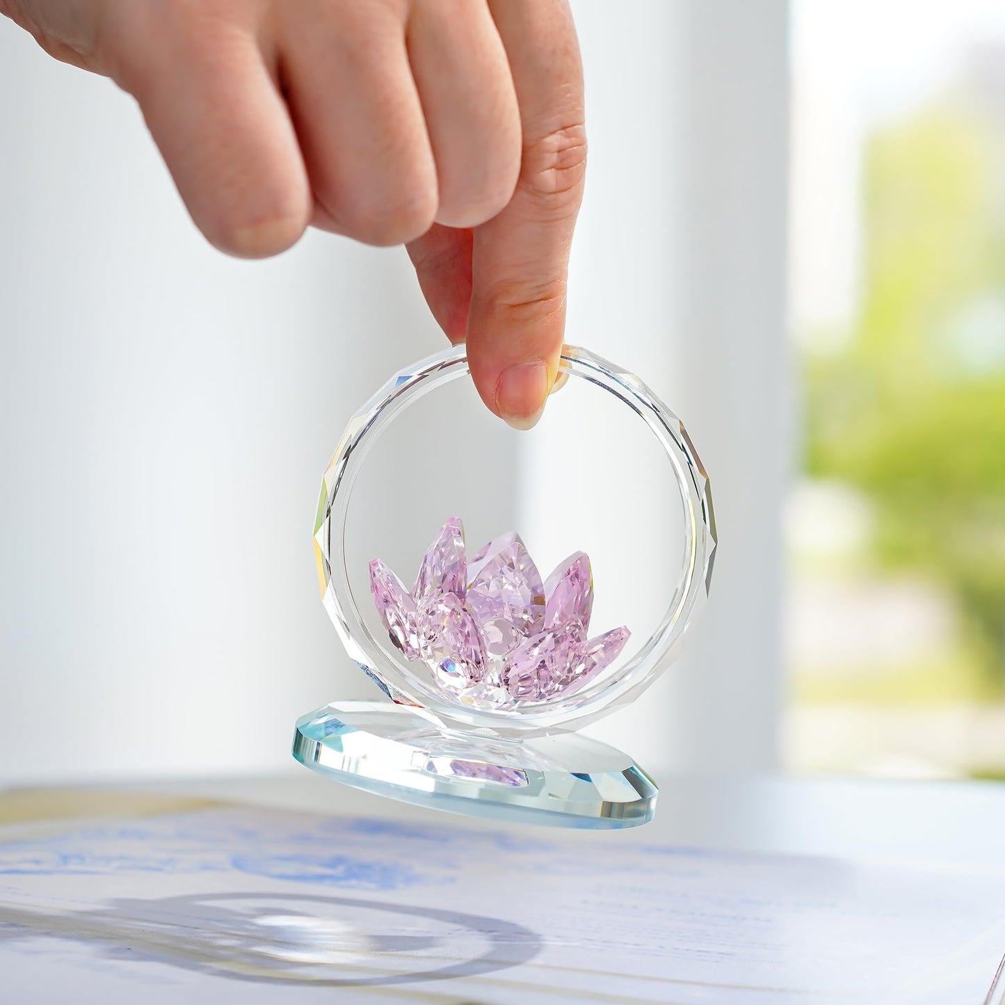 H&D HYALINE & DORA Pink Crystal Lotus Flower Basket Figurine Crystal Lotus Figurine Collectible Glass Flower Basket Ornament for Home Tabletop Centerpiece Decor