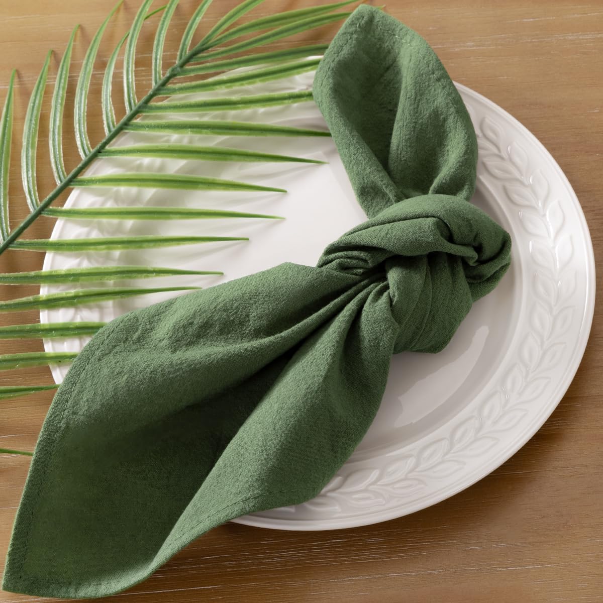 Socomi Cloth Napkins Green Fall Thanksgiving Washable Reusable Bulk Linen Cotton Napkins Set of 4 17"x17" for Wedding Party Bridal Baby Shower Birthday Dining Table Decorations